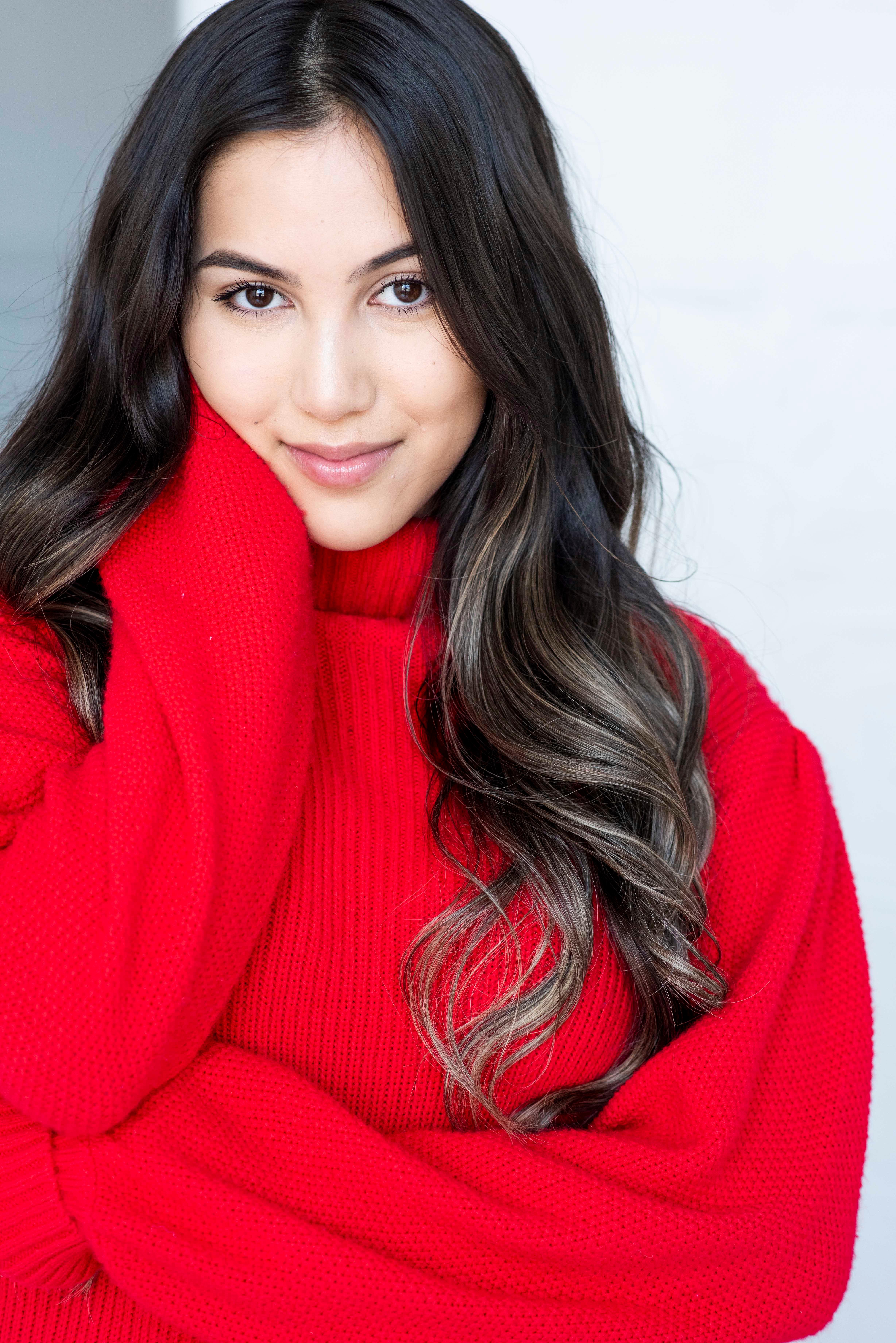 actor Jasmine Wallace large photo