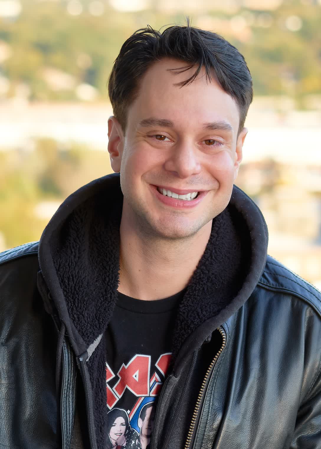 actor Mike Aquilino large photo