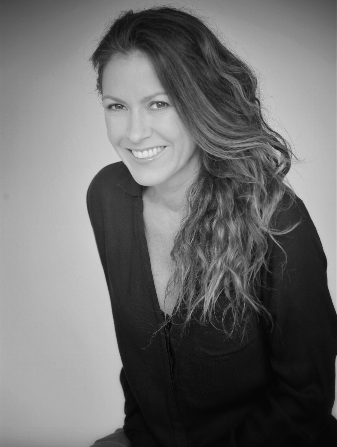 actor Jeannine Derbez large photo