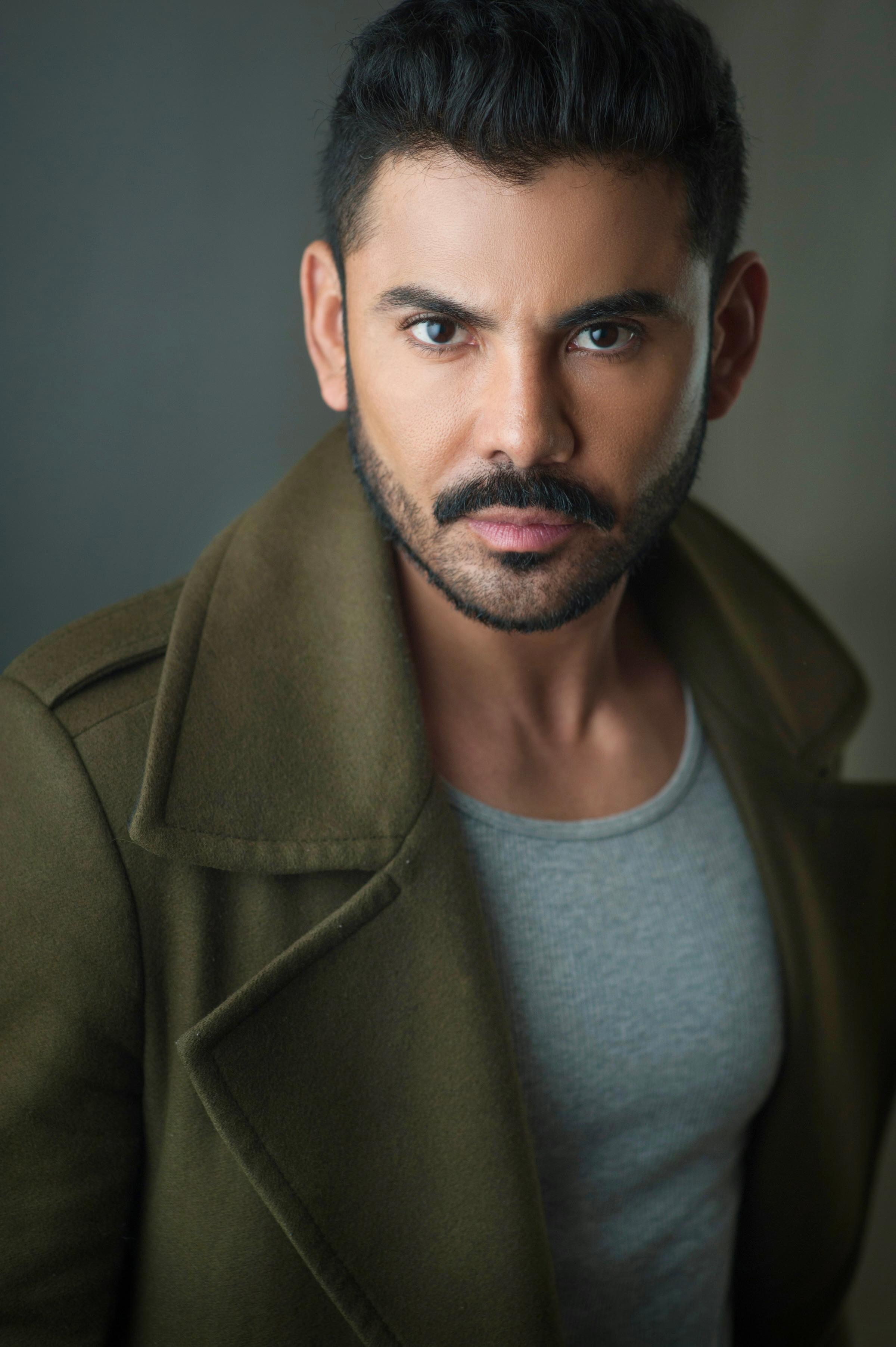 actor Alejandro Belmonte large photo