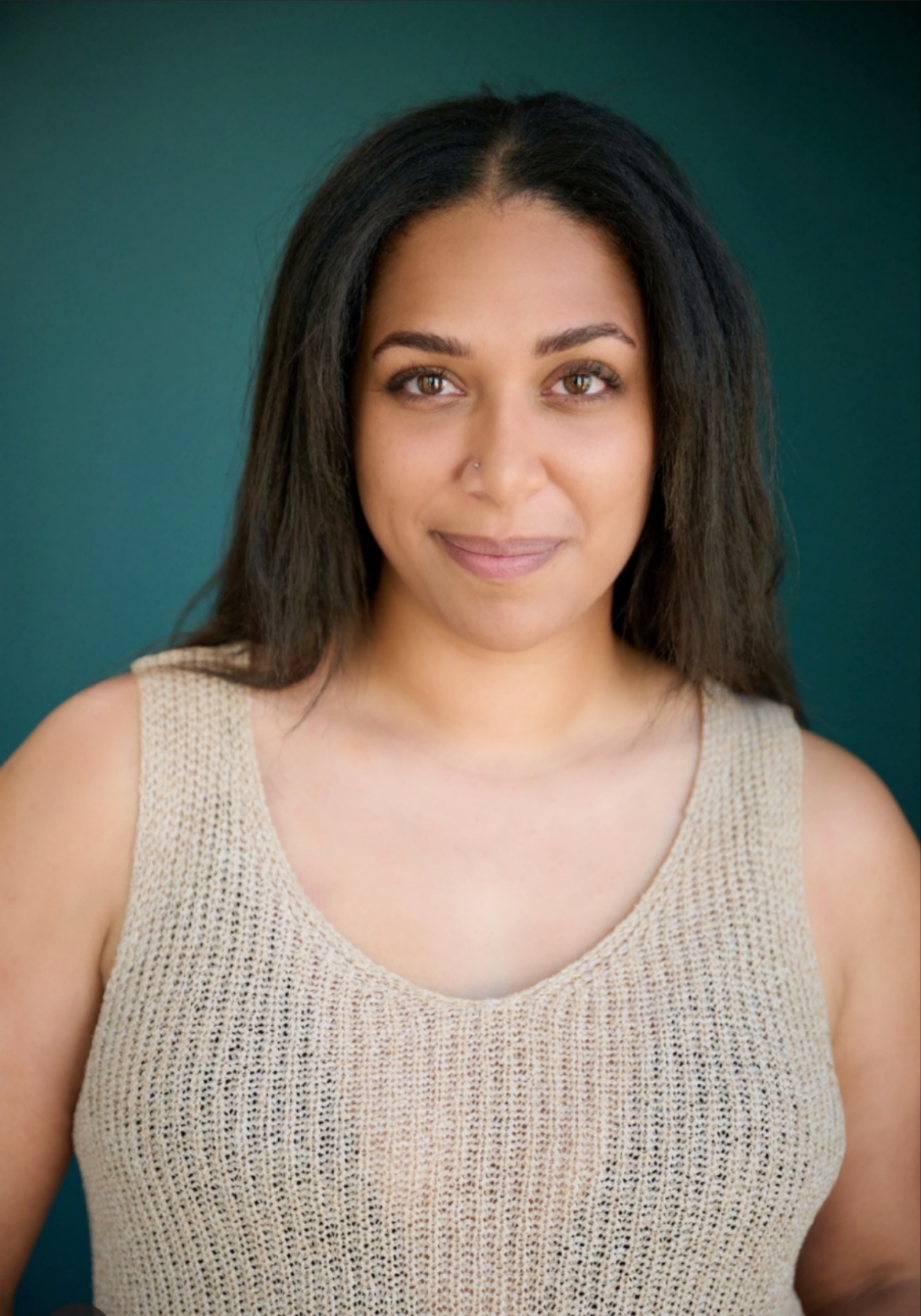 actor Kayla Pelletier large photo