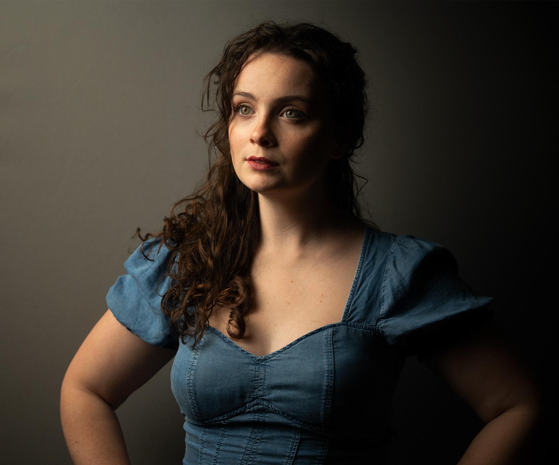 actor Katie Marie Eaker large photo