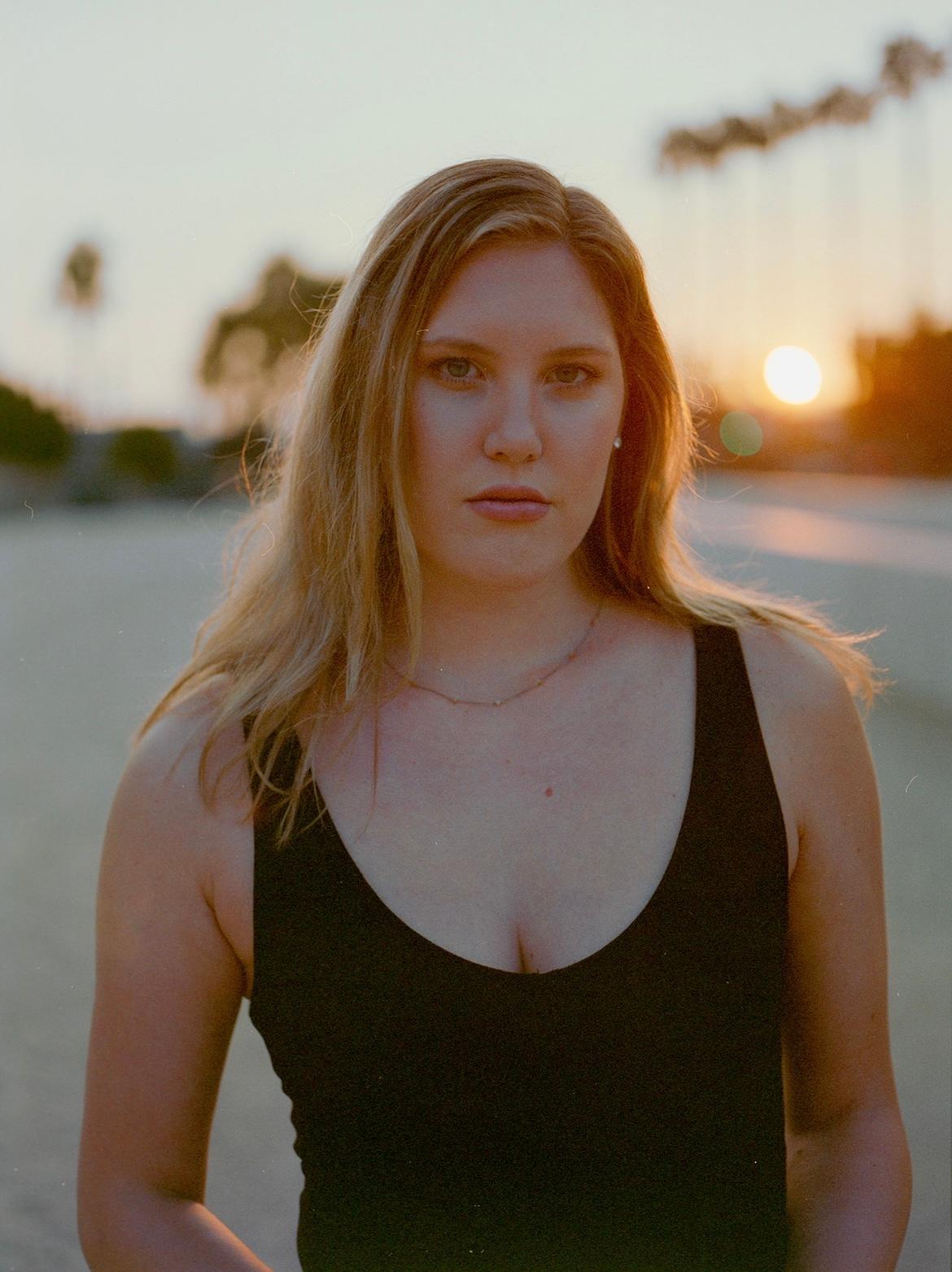 actor Rachel Beck large photo