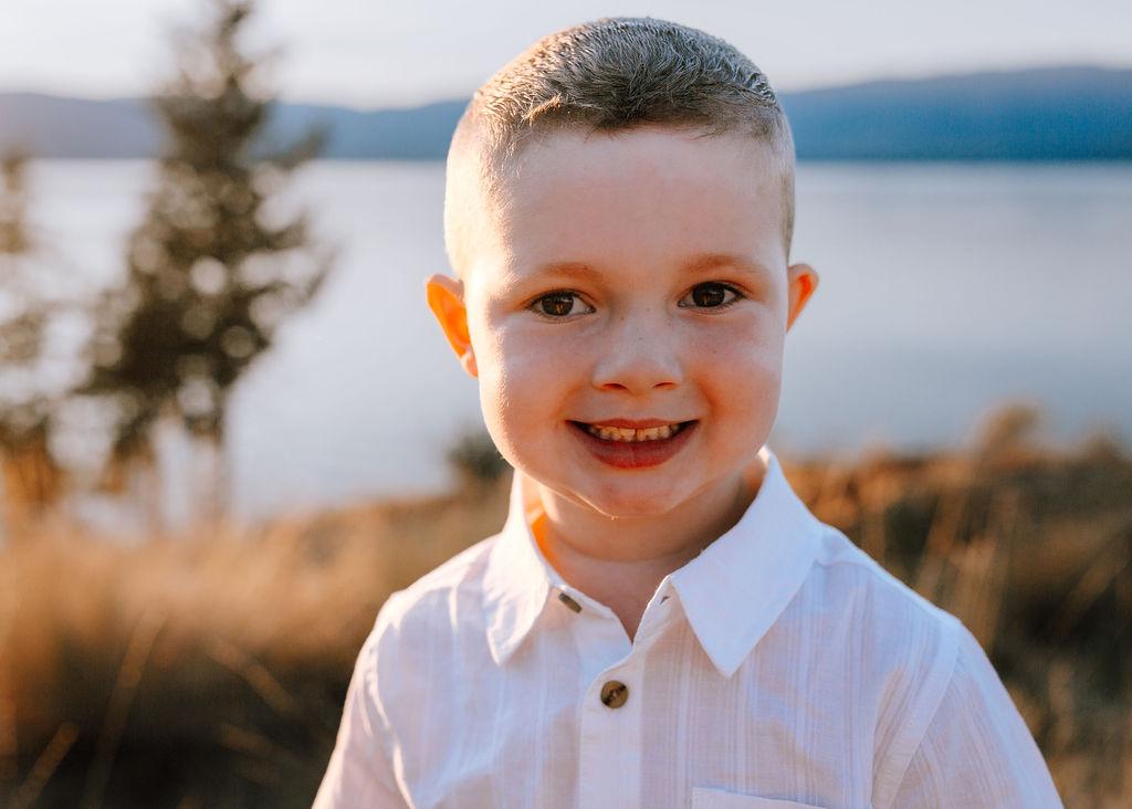 actor Lincon Grant large photo