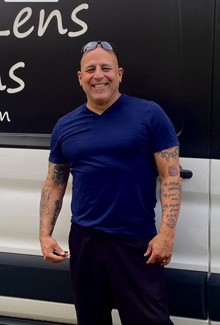 actor Doug Perfido large photo