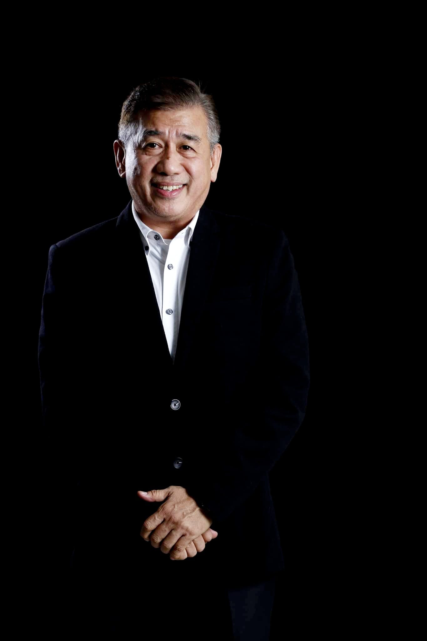 actor Elmer Geconcillo large photo