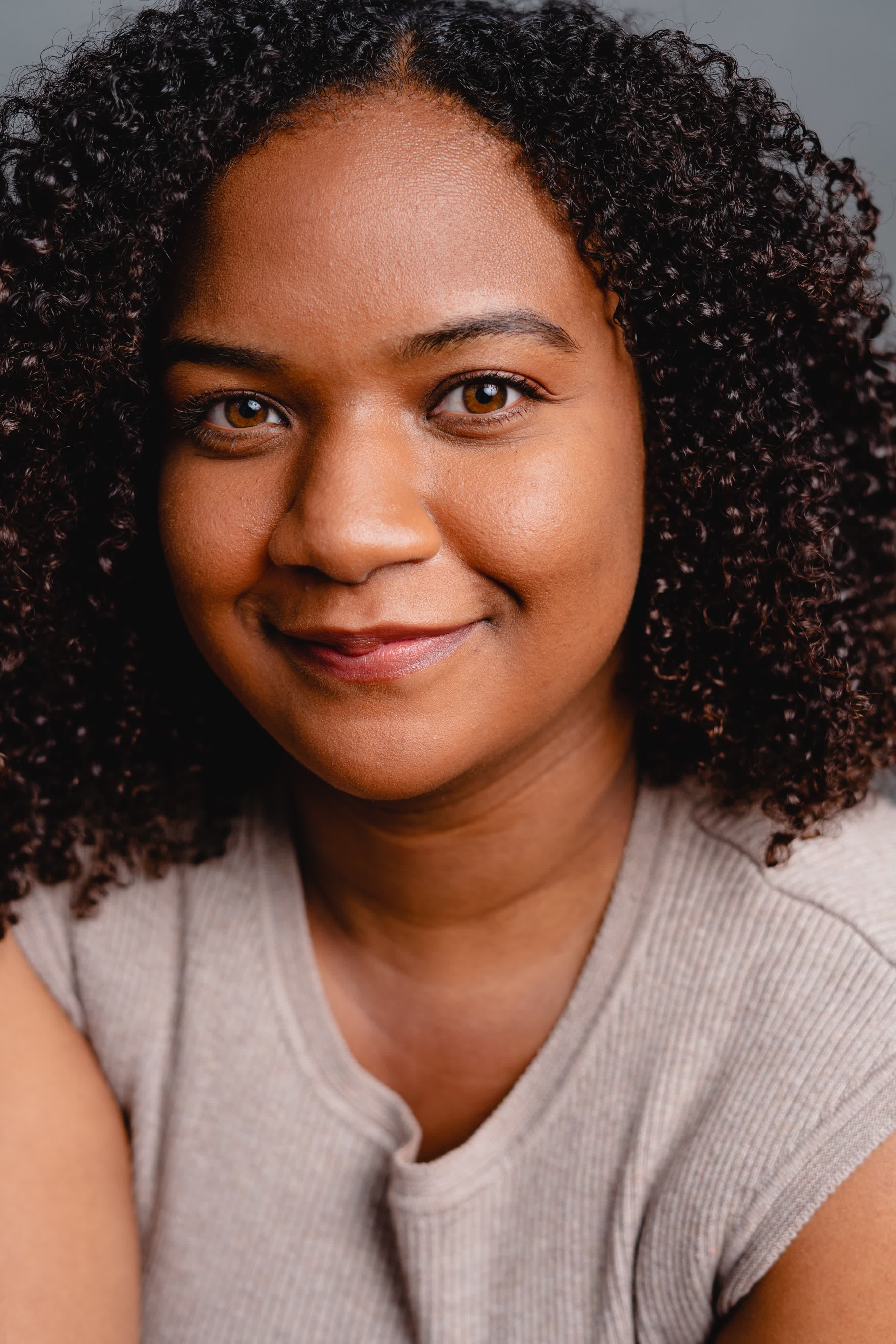 actor Jasminn Johnson large photo