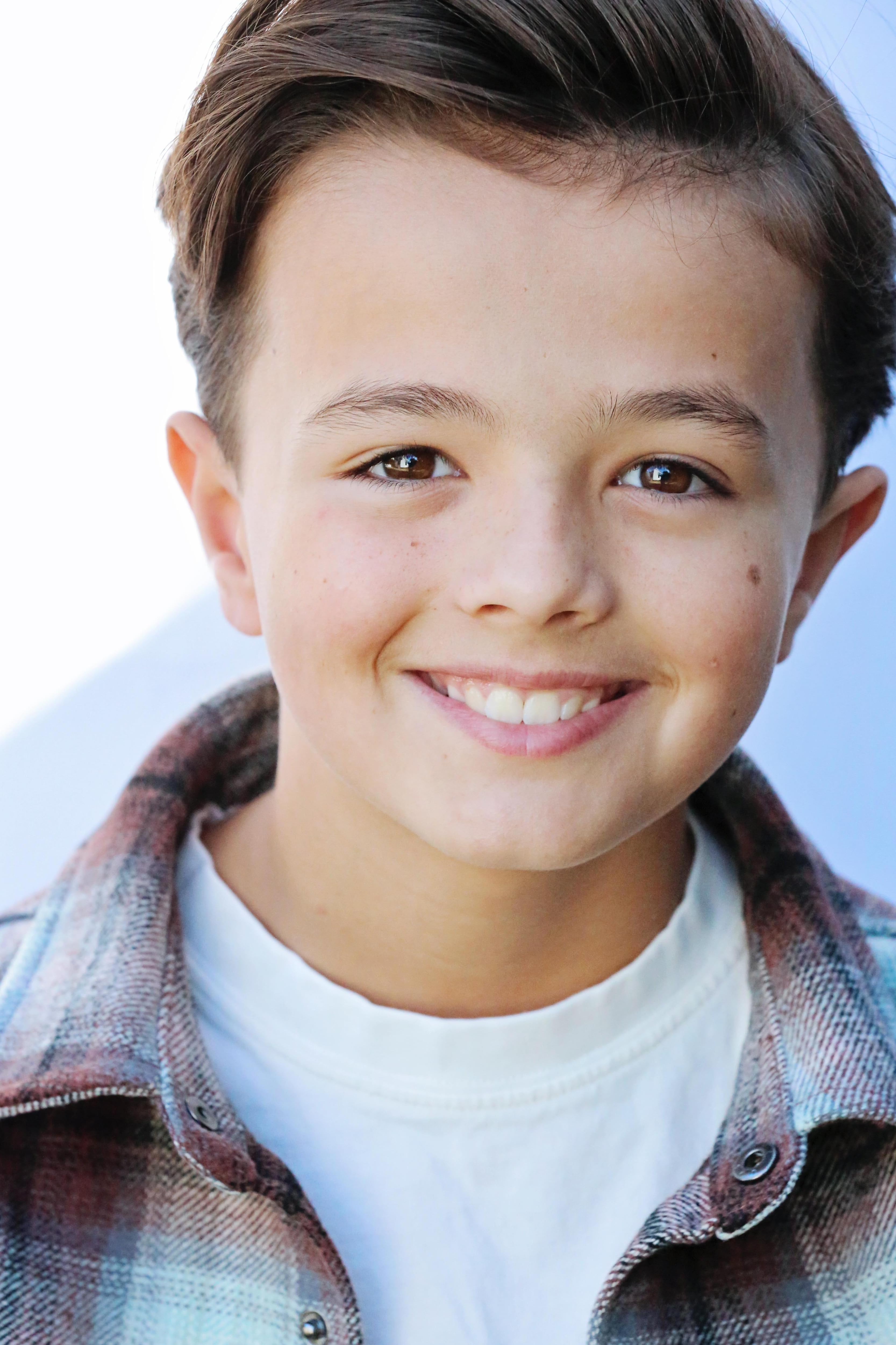 actor Leo Easton Kelly large photo