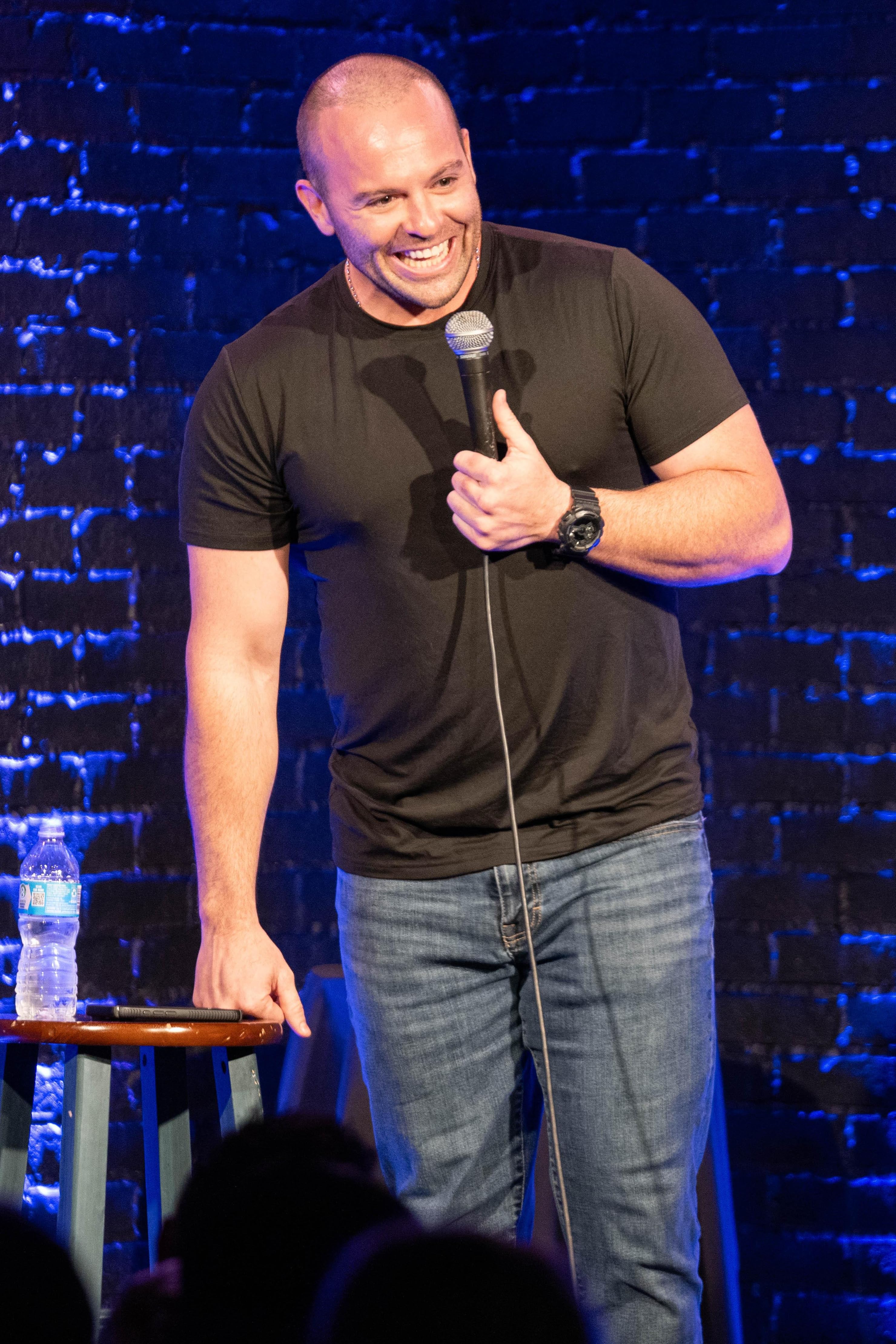 actor Casey Graves large photo