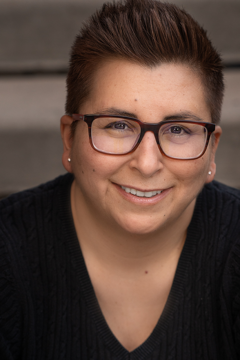 actor Carrie L. Gomez large photo