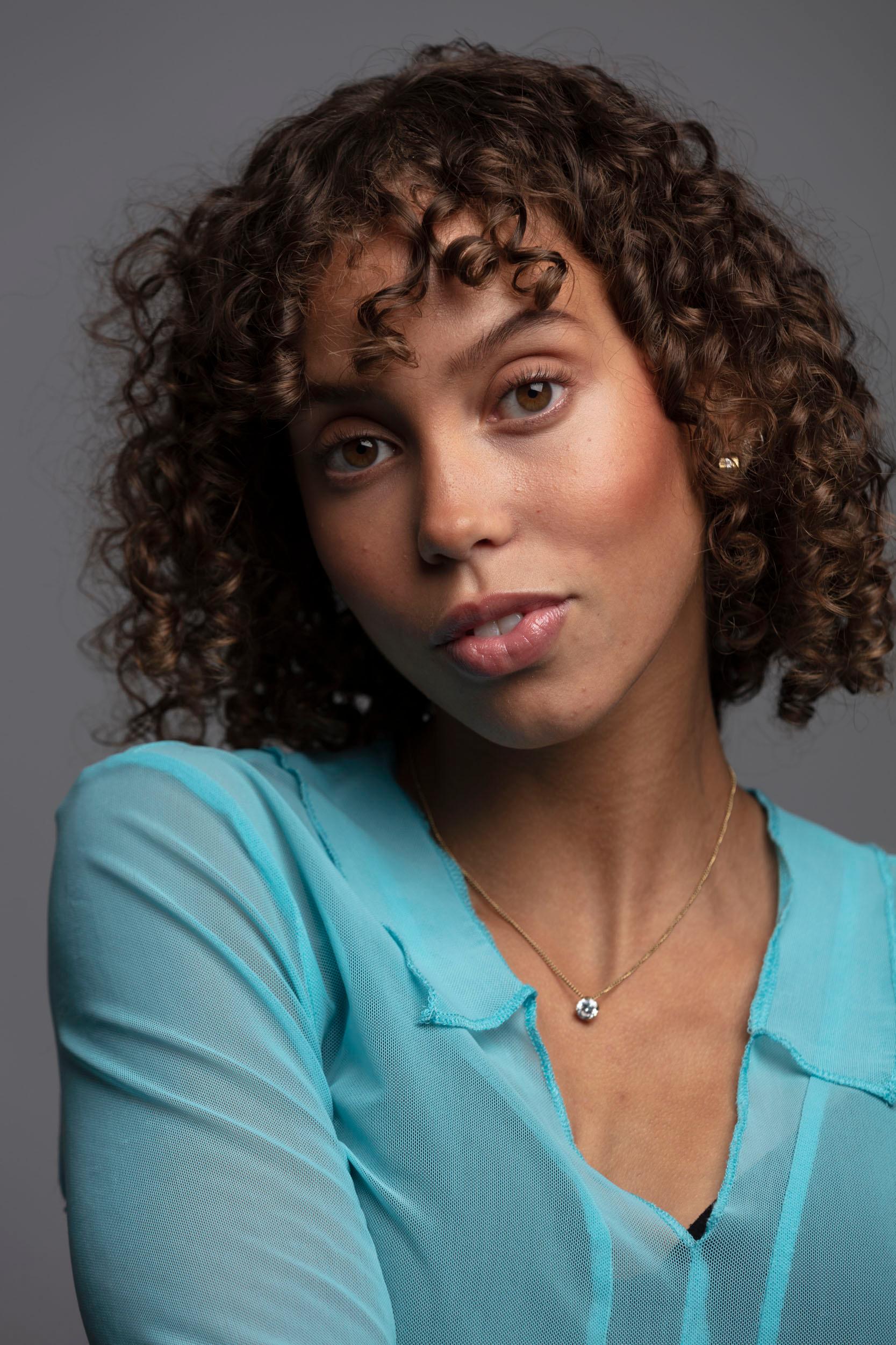 actor Olivia Essén large photo