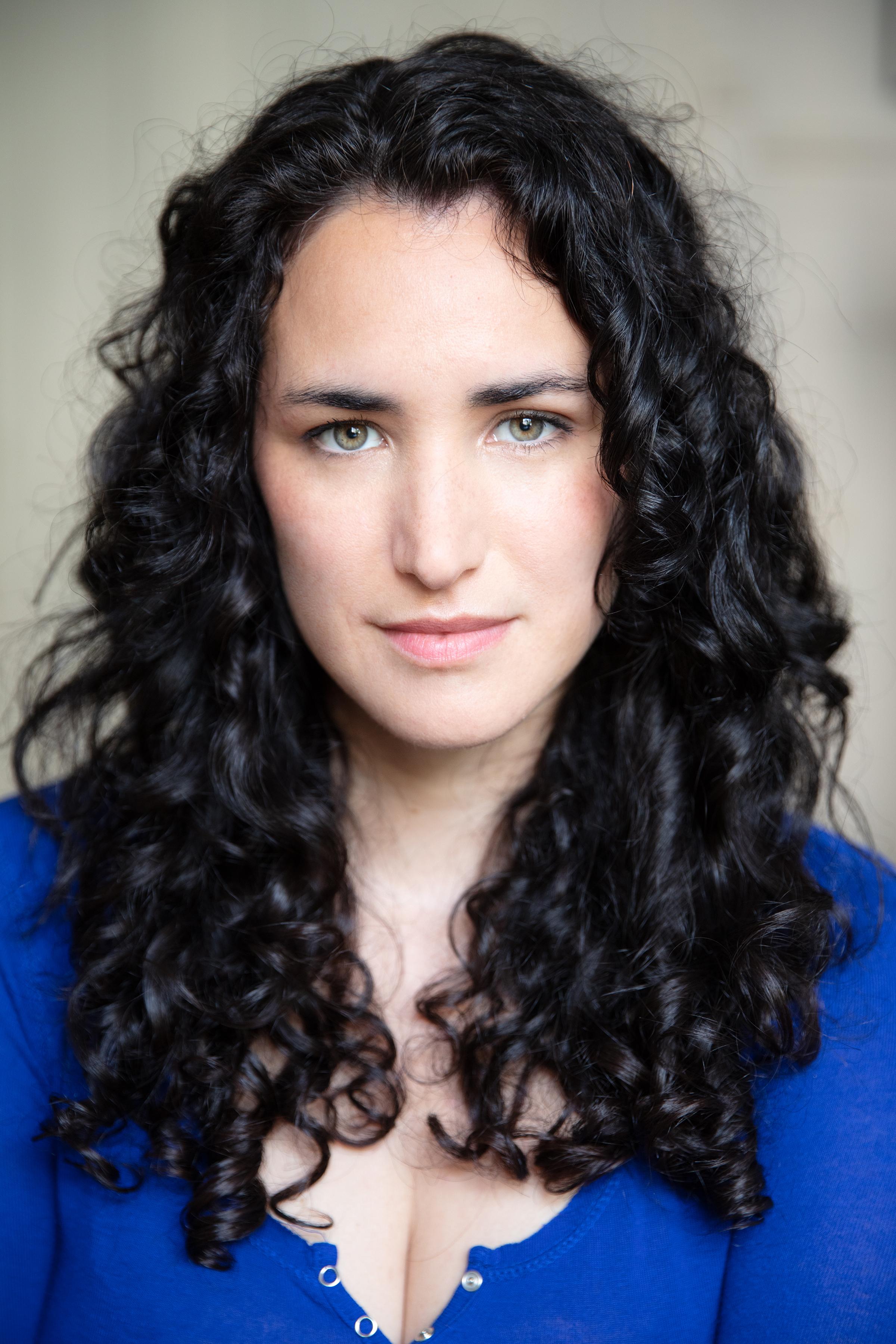 actor Inés Dutour large photo