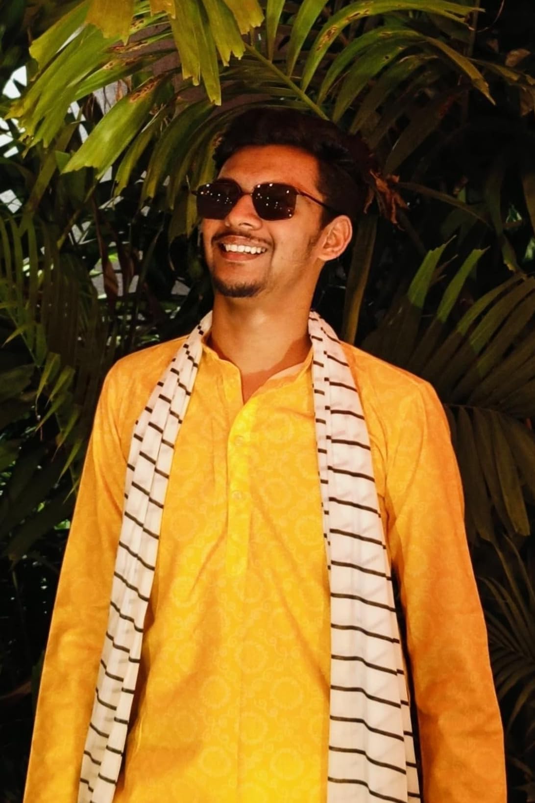 actor Jenish Padashala large photo