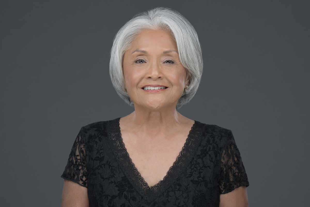 actor Mary Ann Perreira large photo