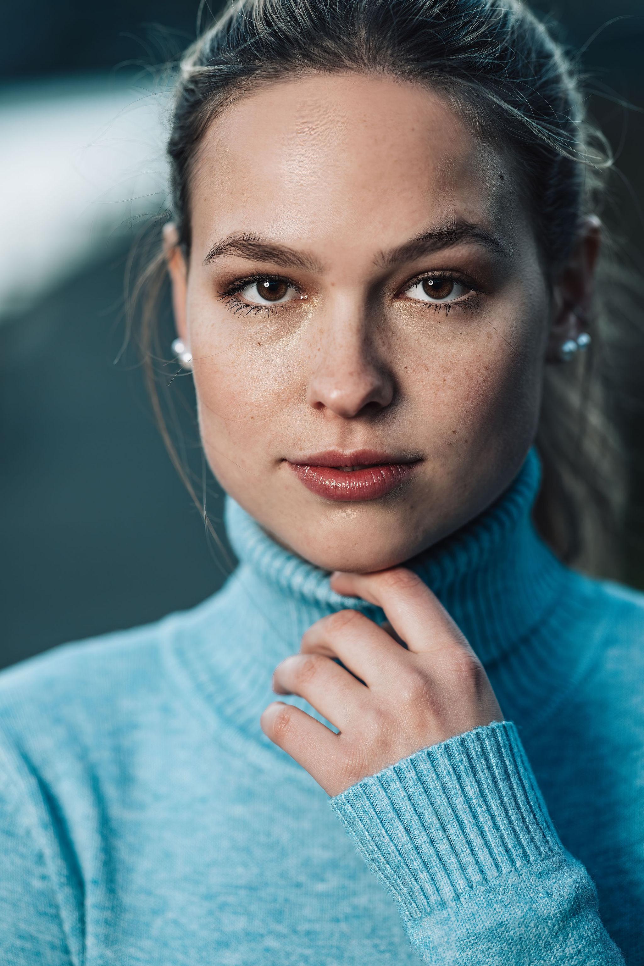 actor Isabel Dornheim large photo