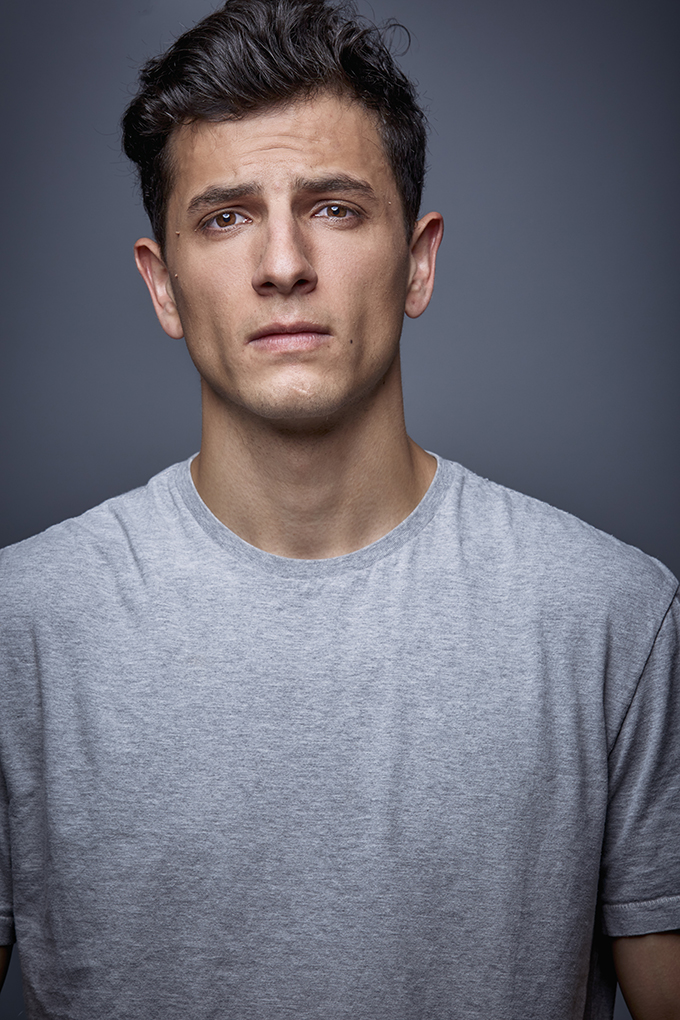 actor Álvaro Quintana large photo