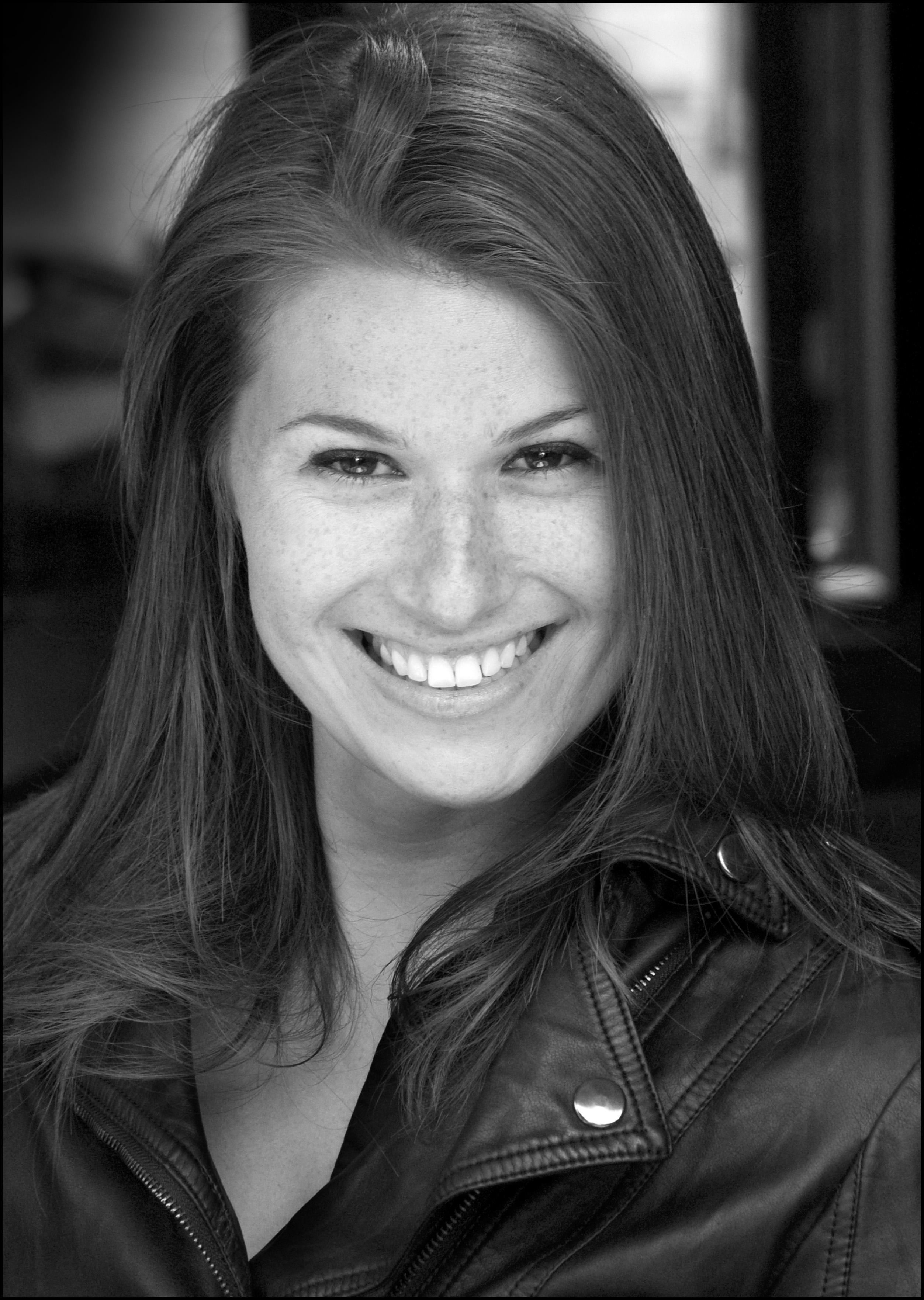 actor Jennifer Moylan-Taylor large photo