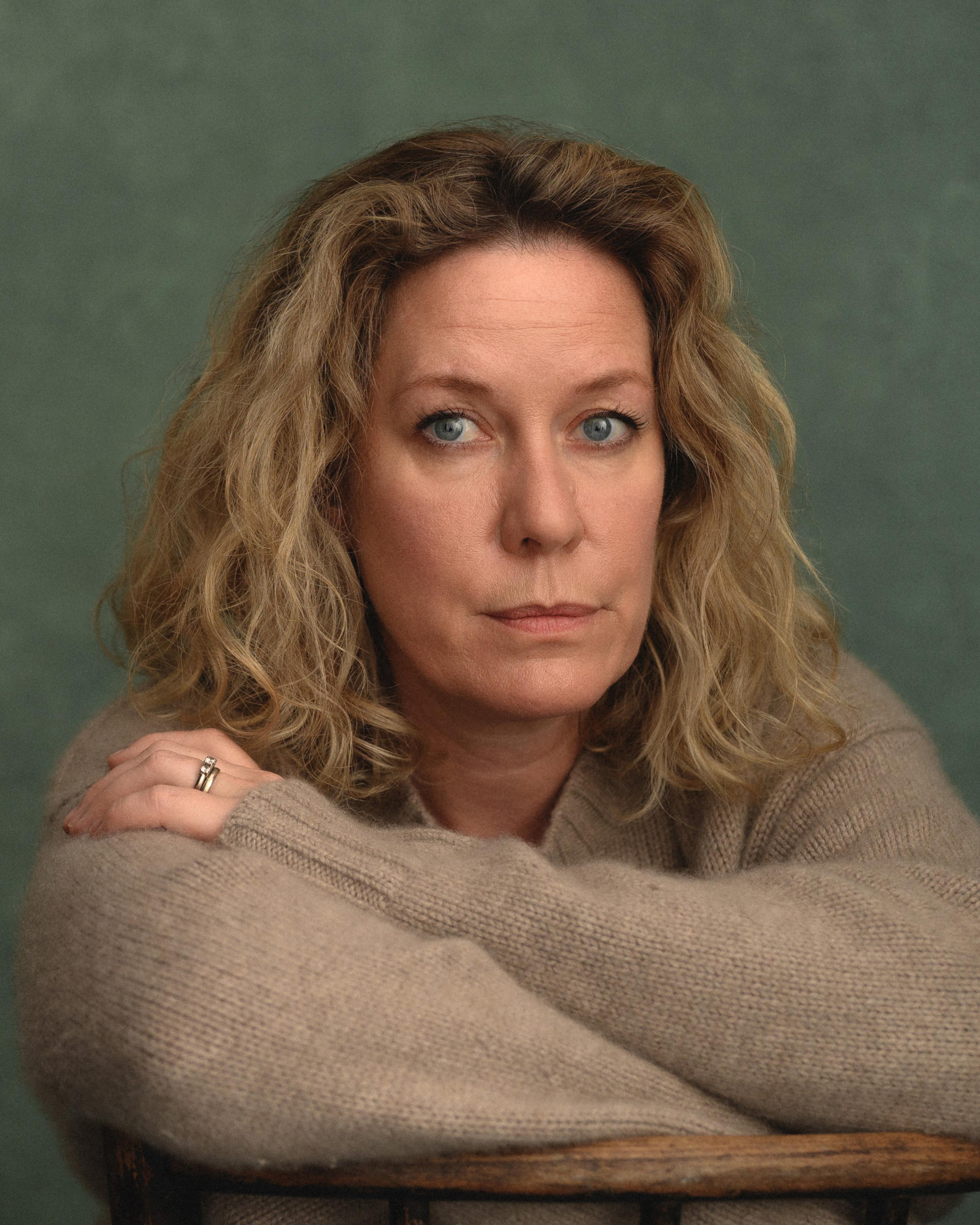 actor Anna Crilly large photo