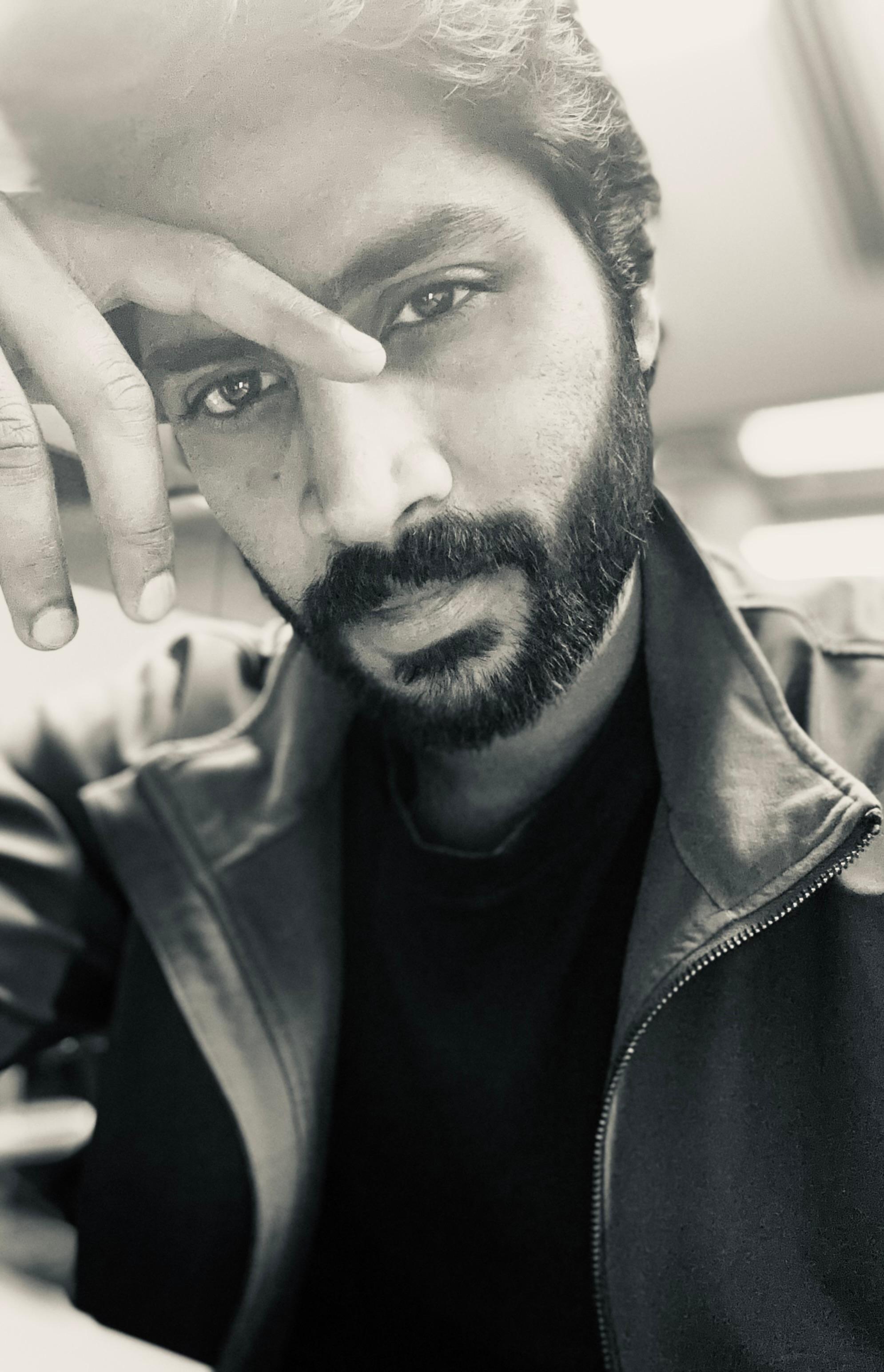 actor Veginati Varun large photo