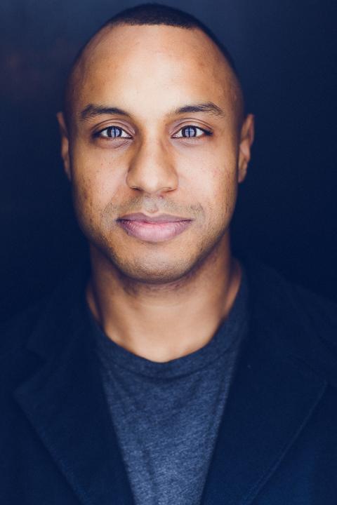 actor Laris Macario large photo