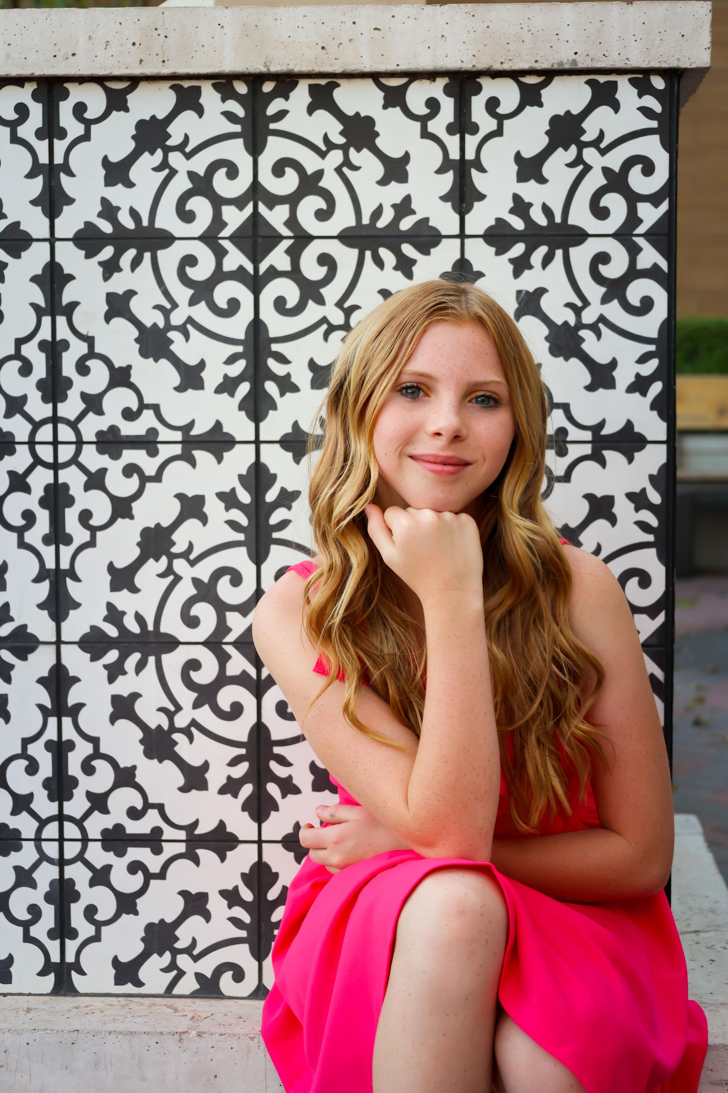 actor Isabella Steele large photo