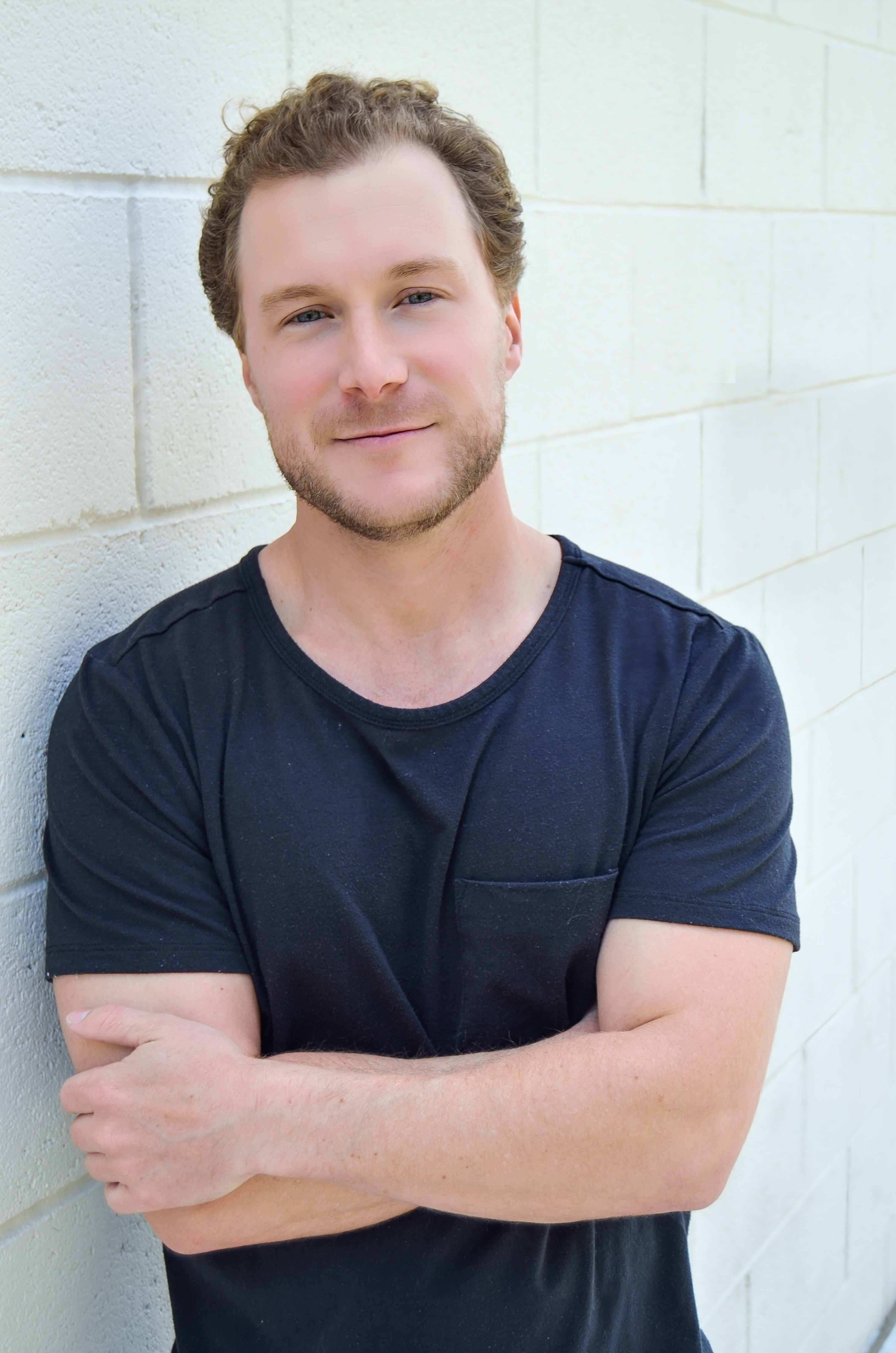 actor Stuart Hammill large photo