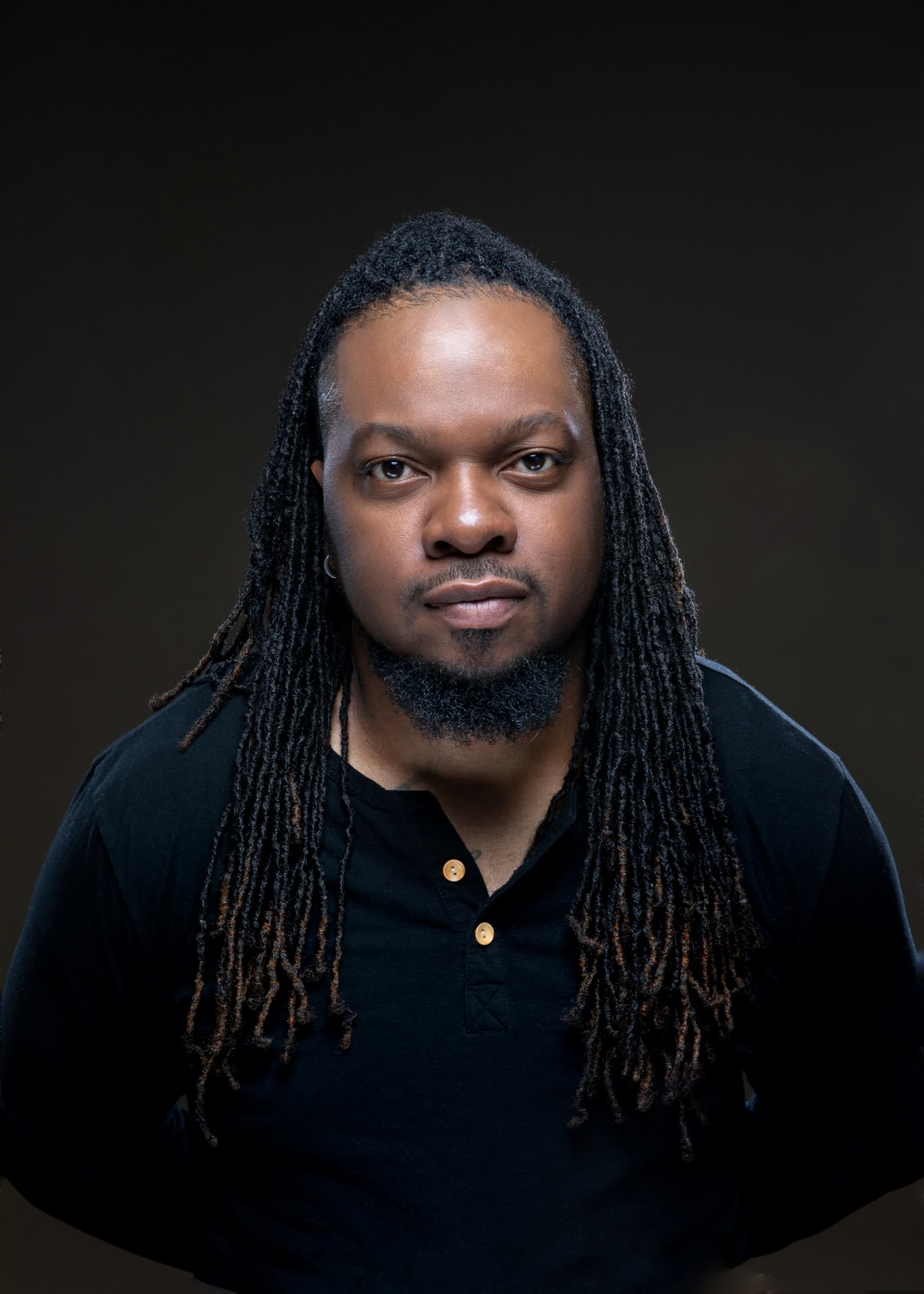 Desmond Lyon Jr.