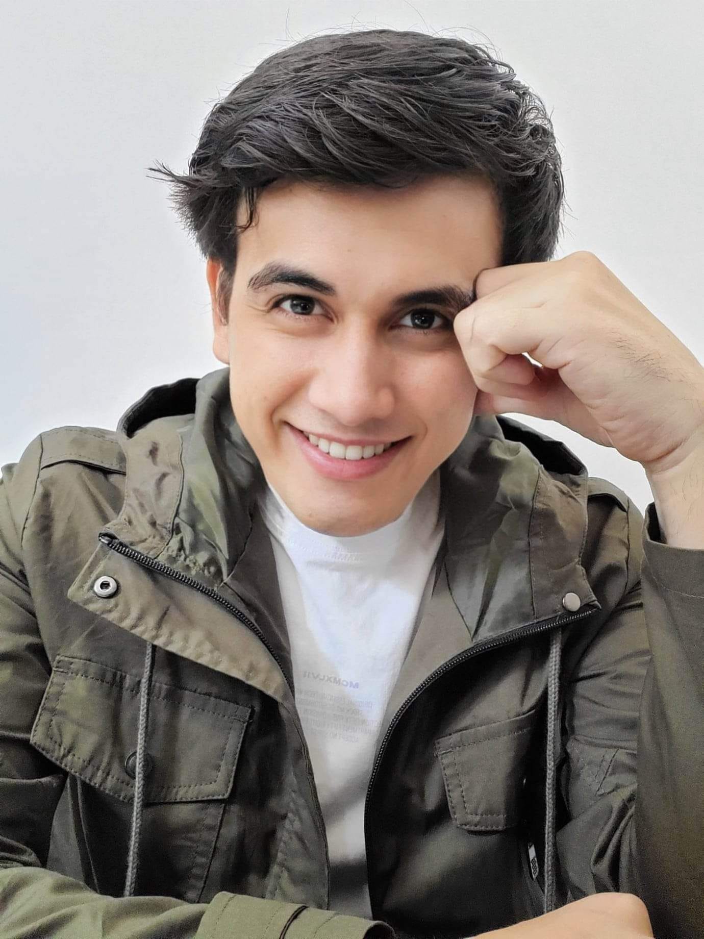 actor Arjay Bautista large photo