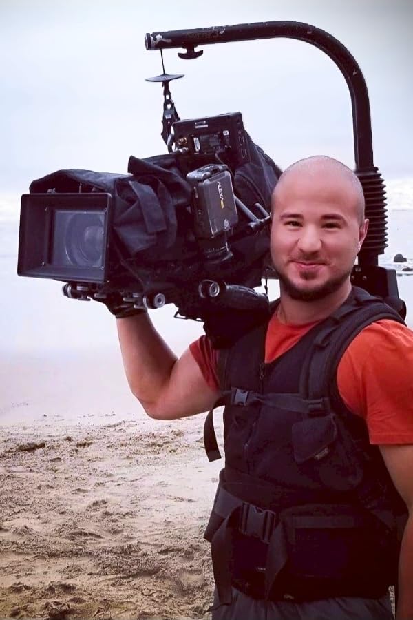 actor Kevin Barile large photo