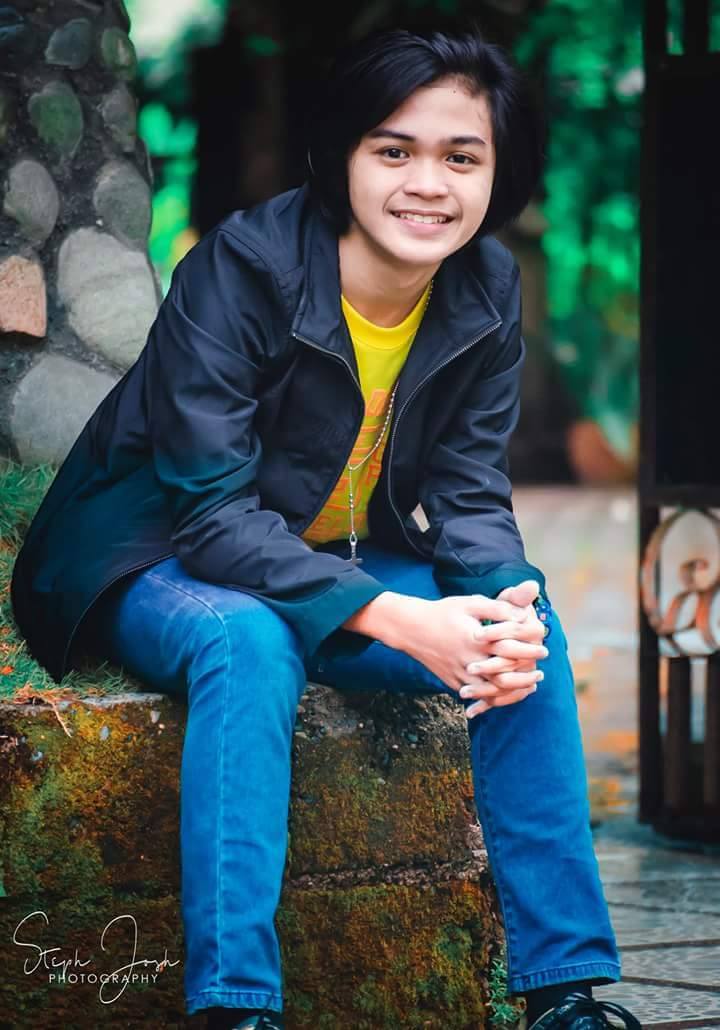 actor Micko Laurente large photo