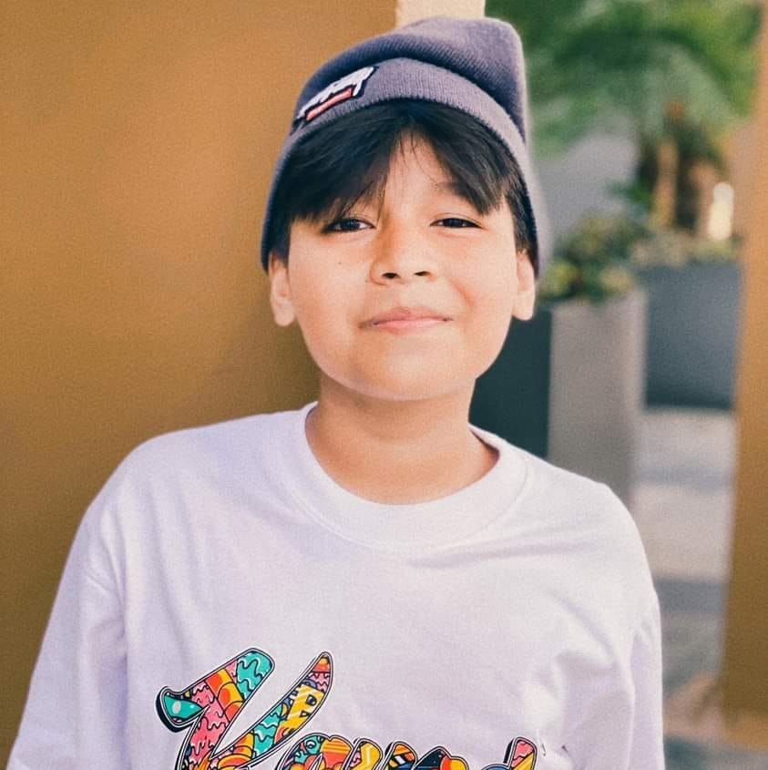 actor Dwayne James Bialoglovski large photo