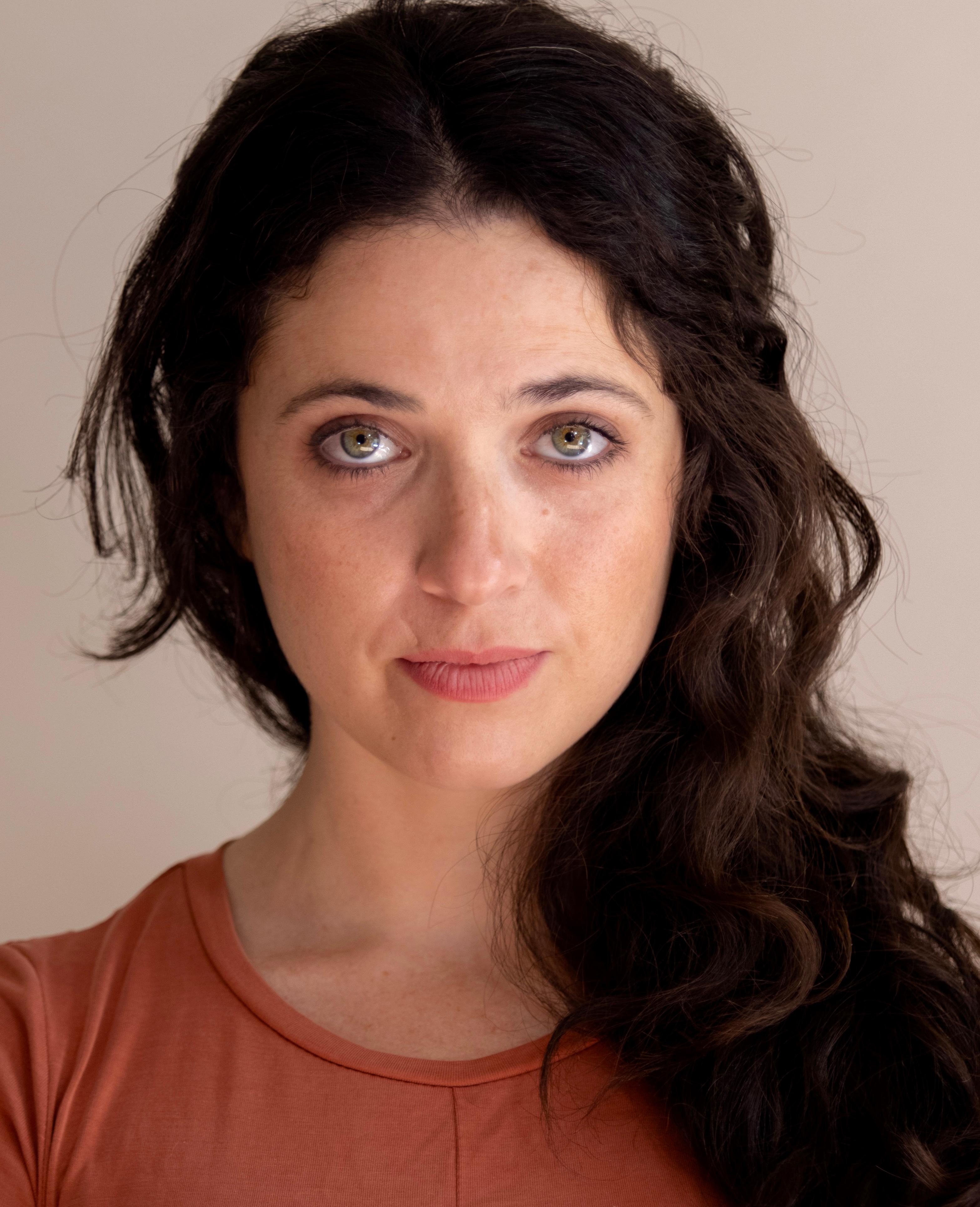 actor Christina Connerton large photo