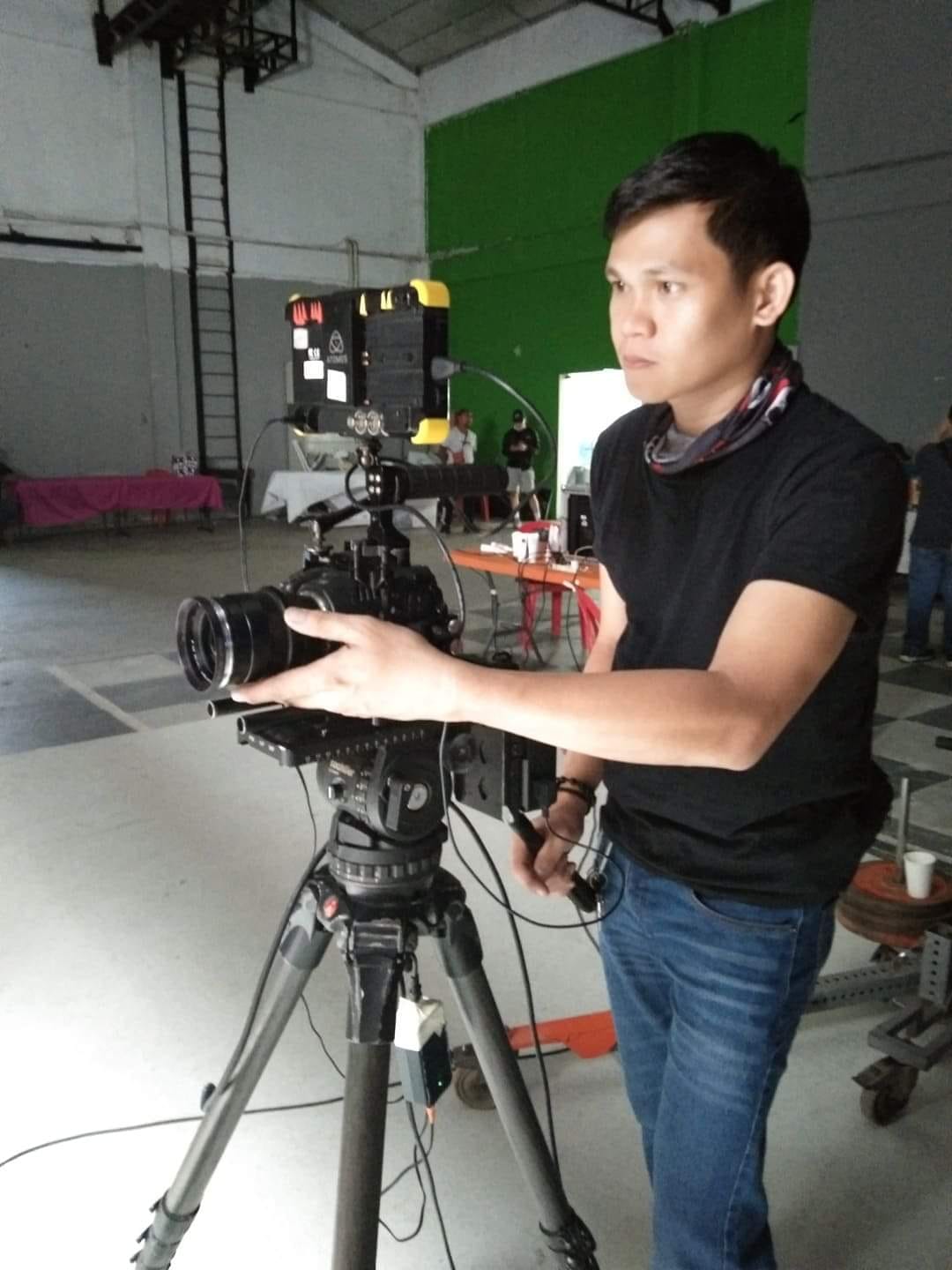 actor Manuel Bermundo large photo