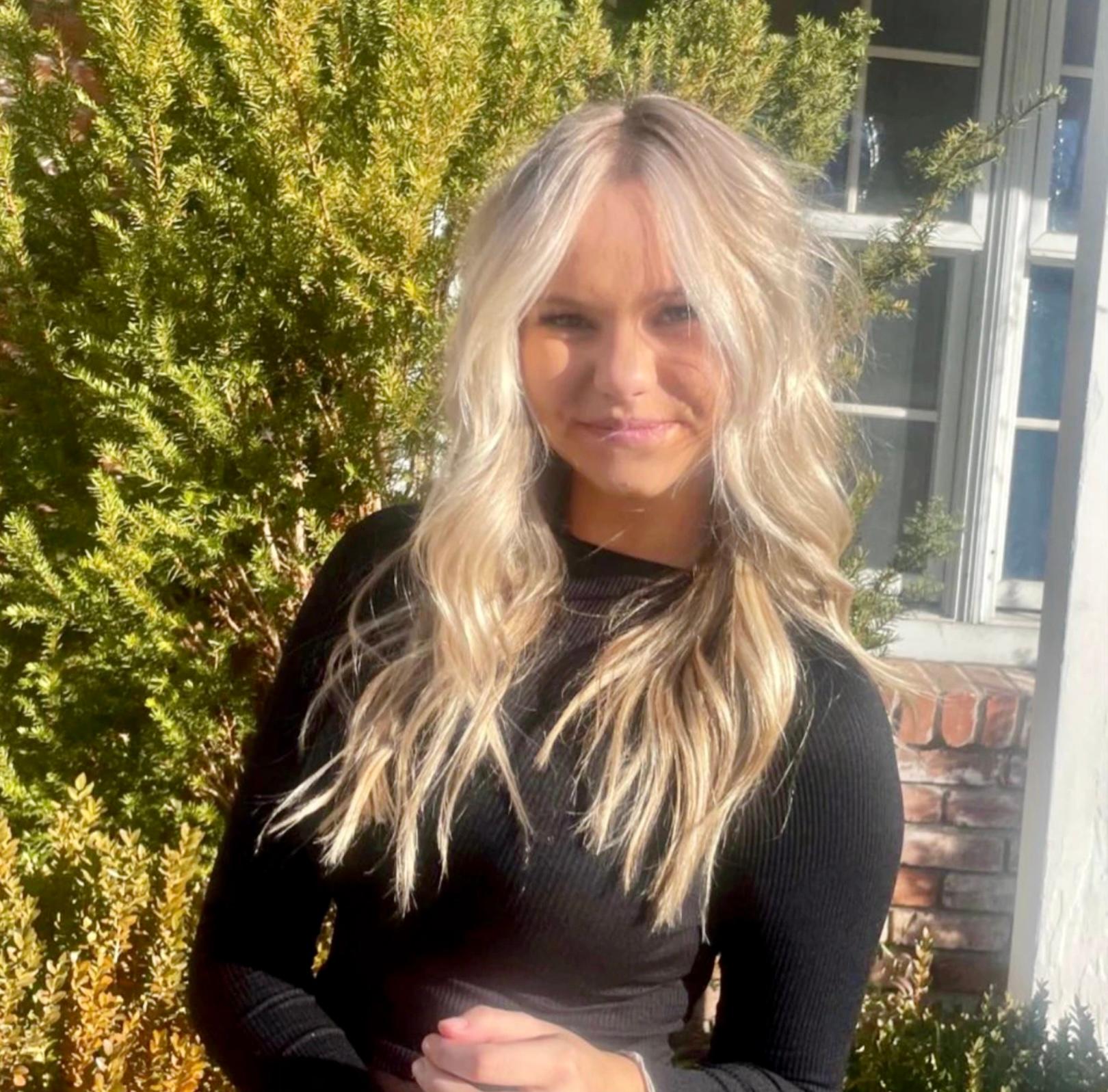 actor Bethany Funke large photo