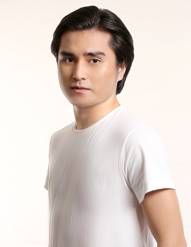 actor Carlo Lacana large photo