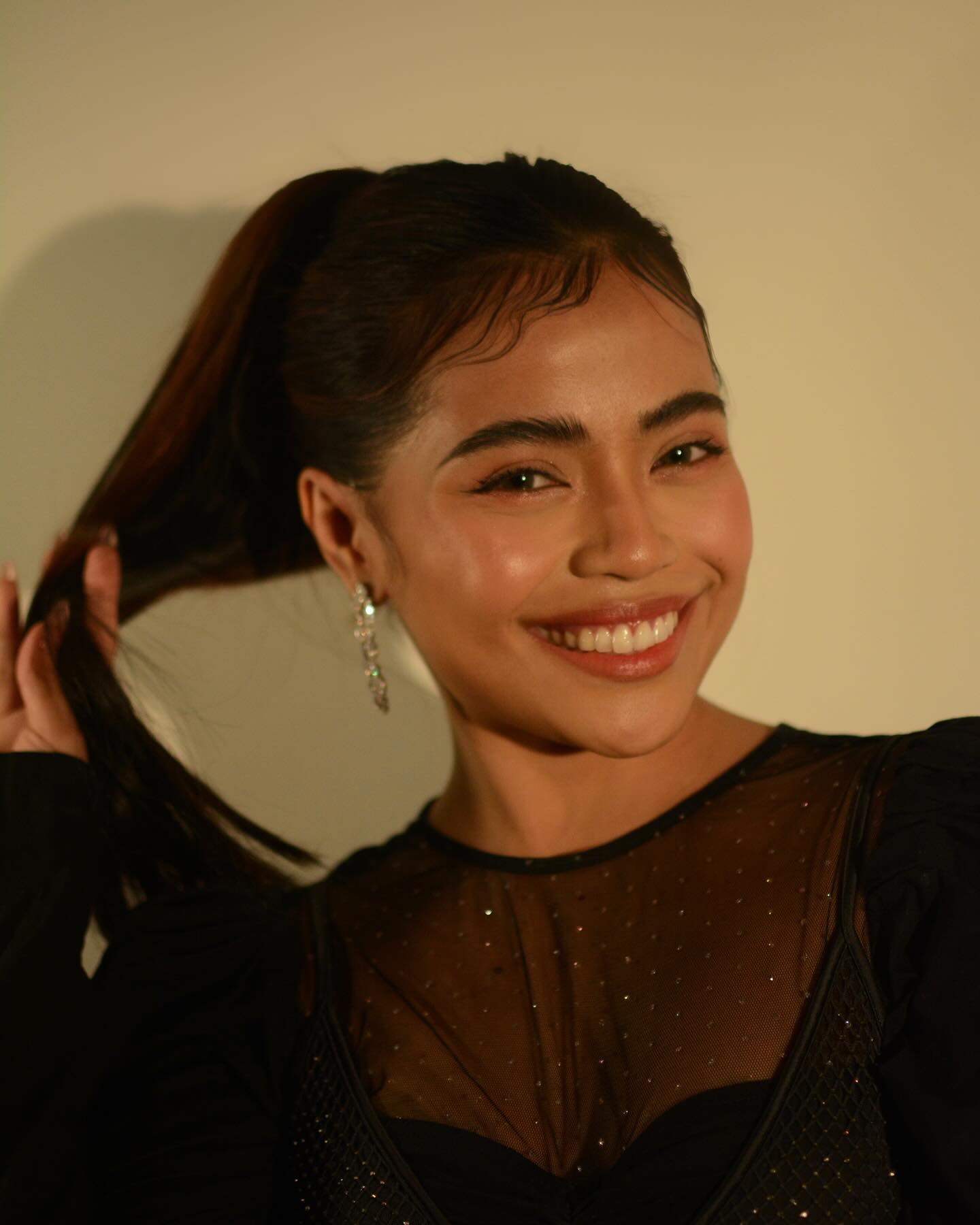 actor Victoria Bellazo large photo