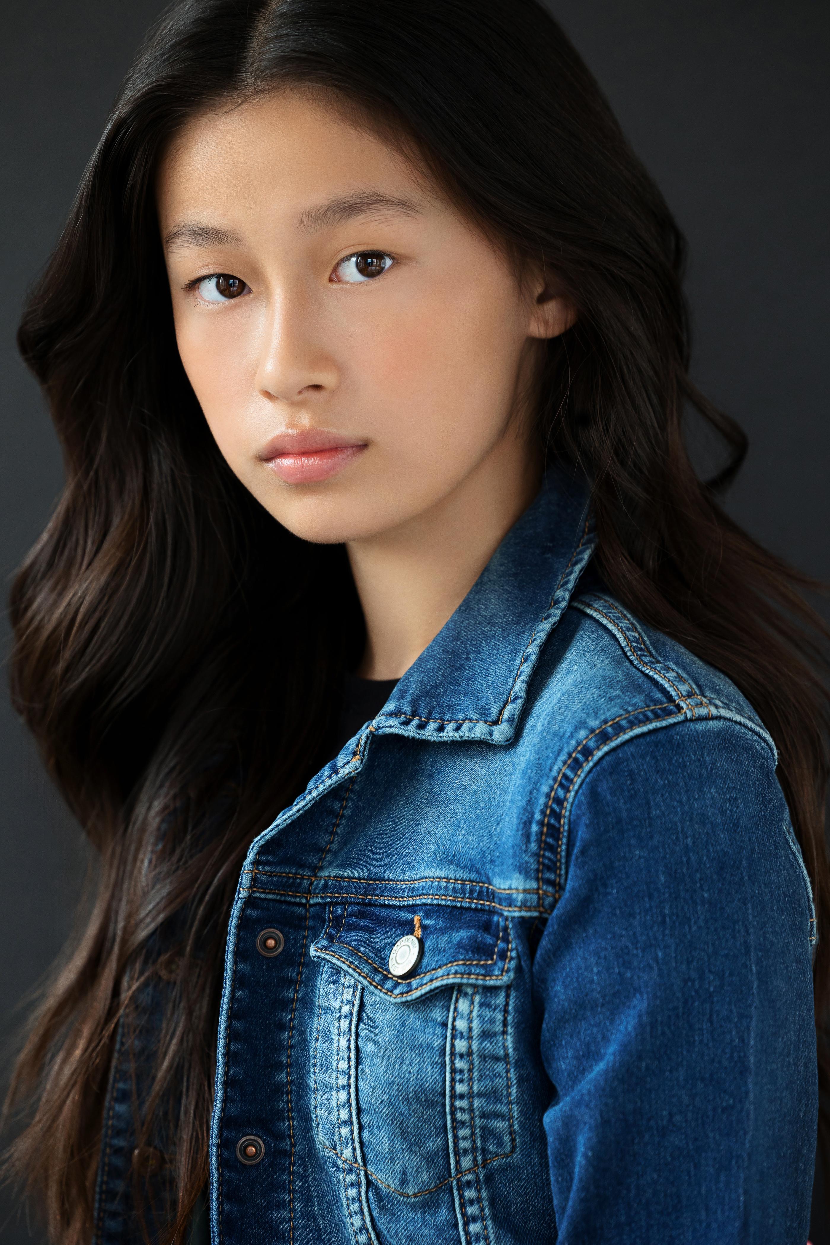 actor Alyssa Lee large photo