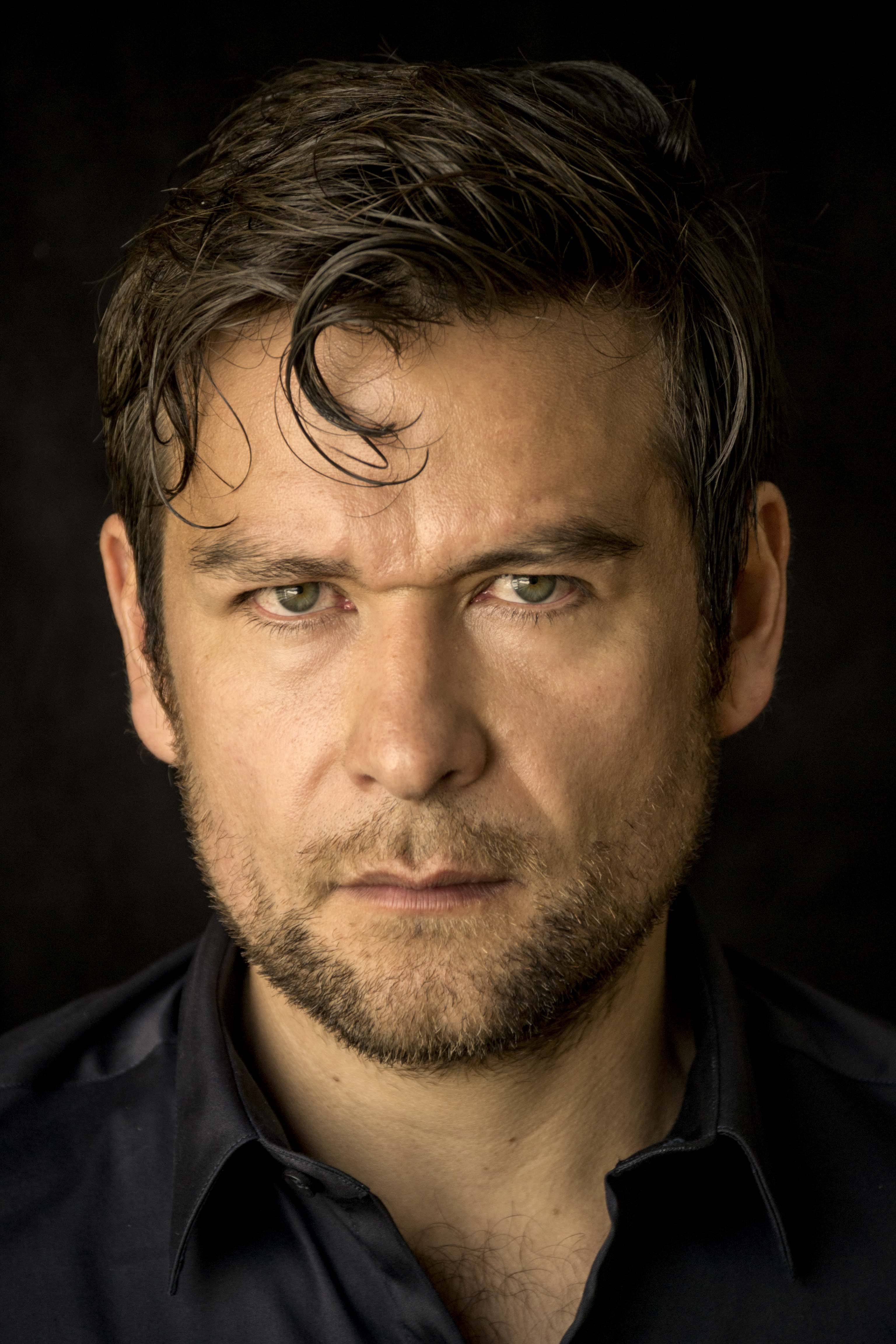 actor Tizoc Arroyo large photo