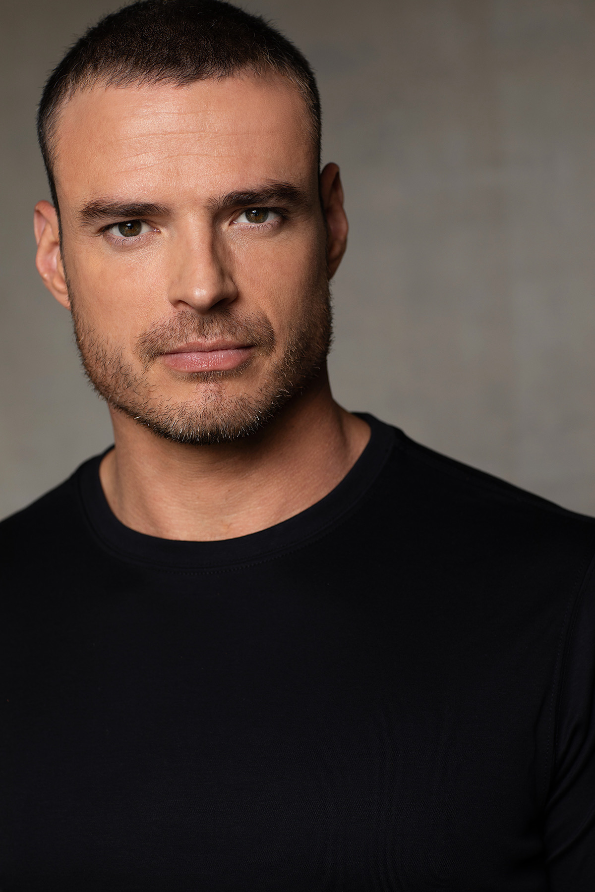 actor Nico Seedsman large photo