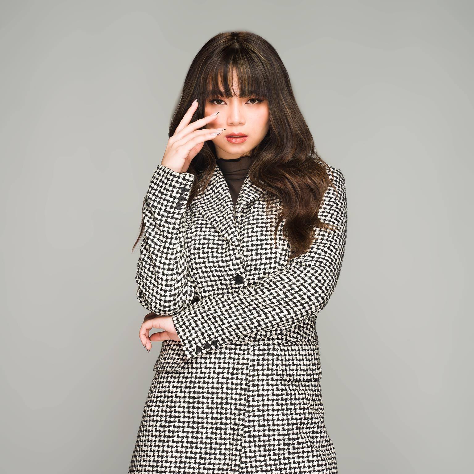 actor Pauline Bianca Santos large photo