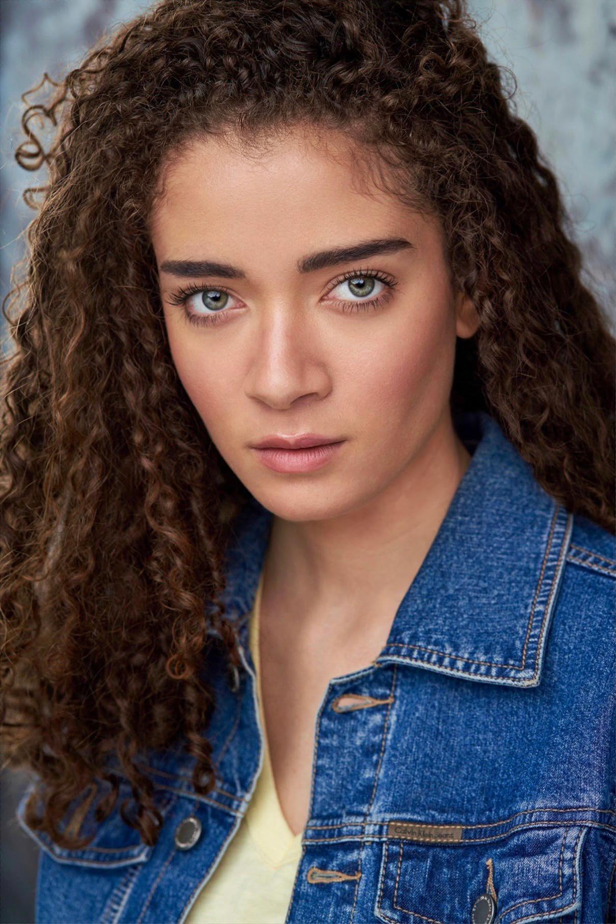 actor Mia Rose large photo