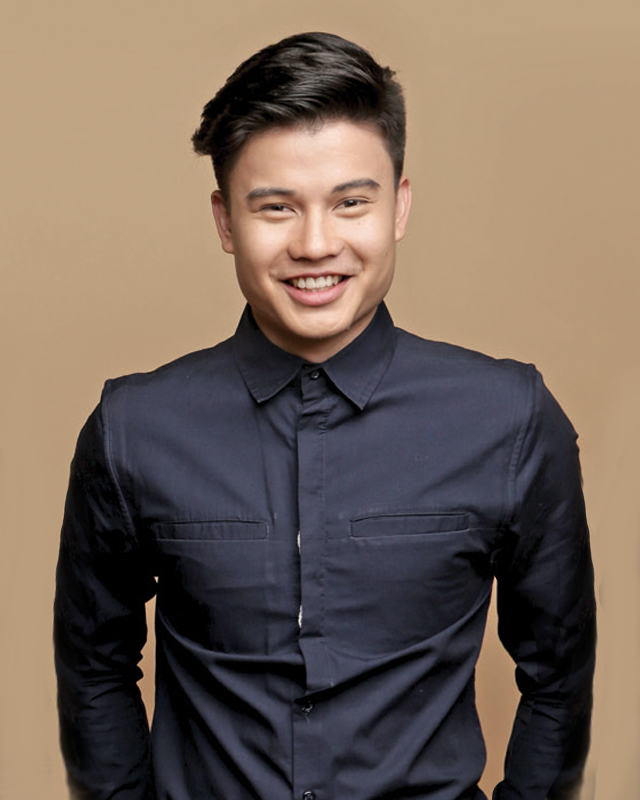 actor Tom Doromal large photo