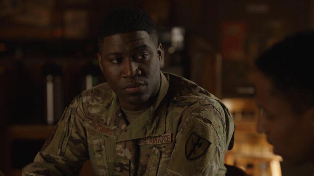 actor Akeem Hoyte-Charles large photo