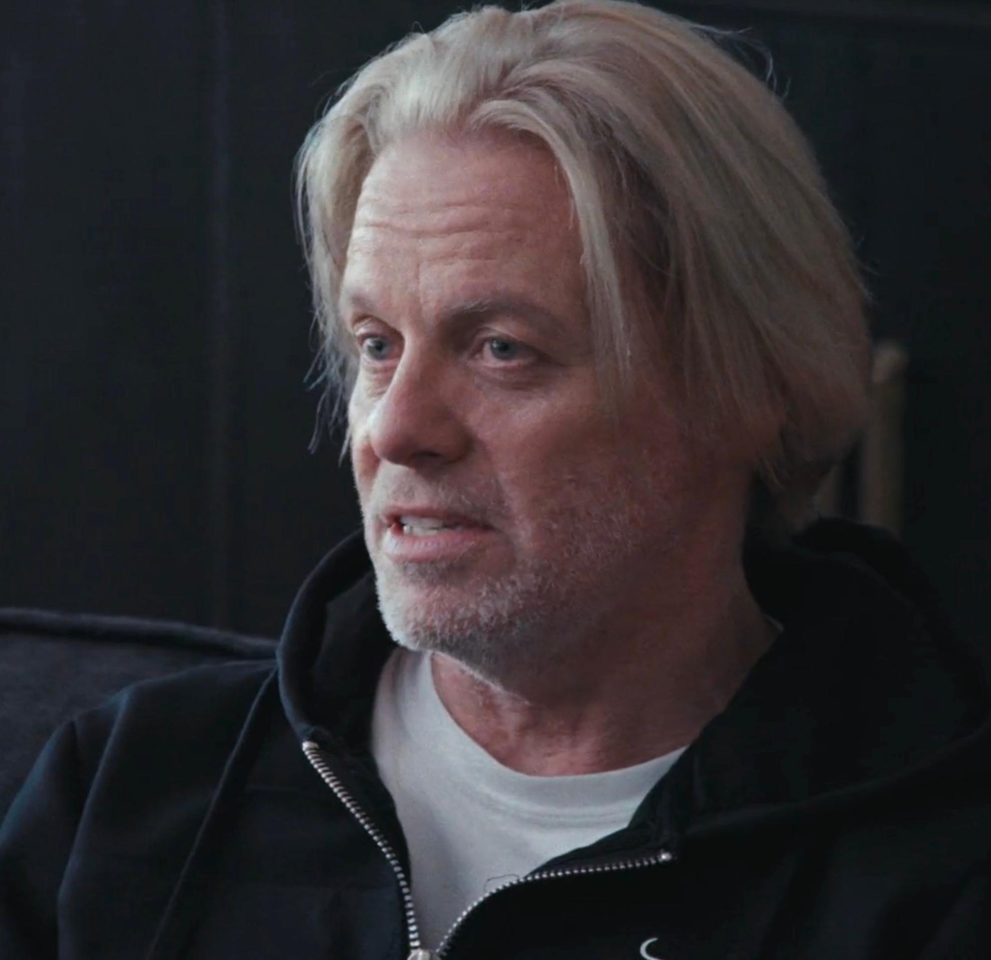 actor Nick Howard large photo