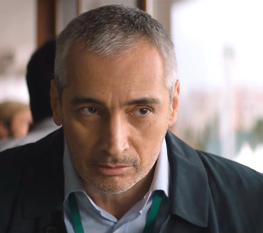 actor Batur Belirdi large photo