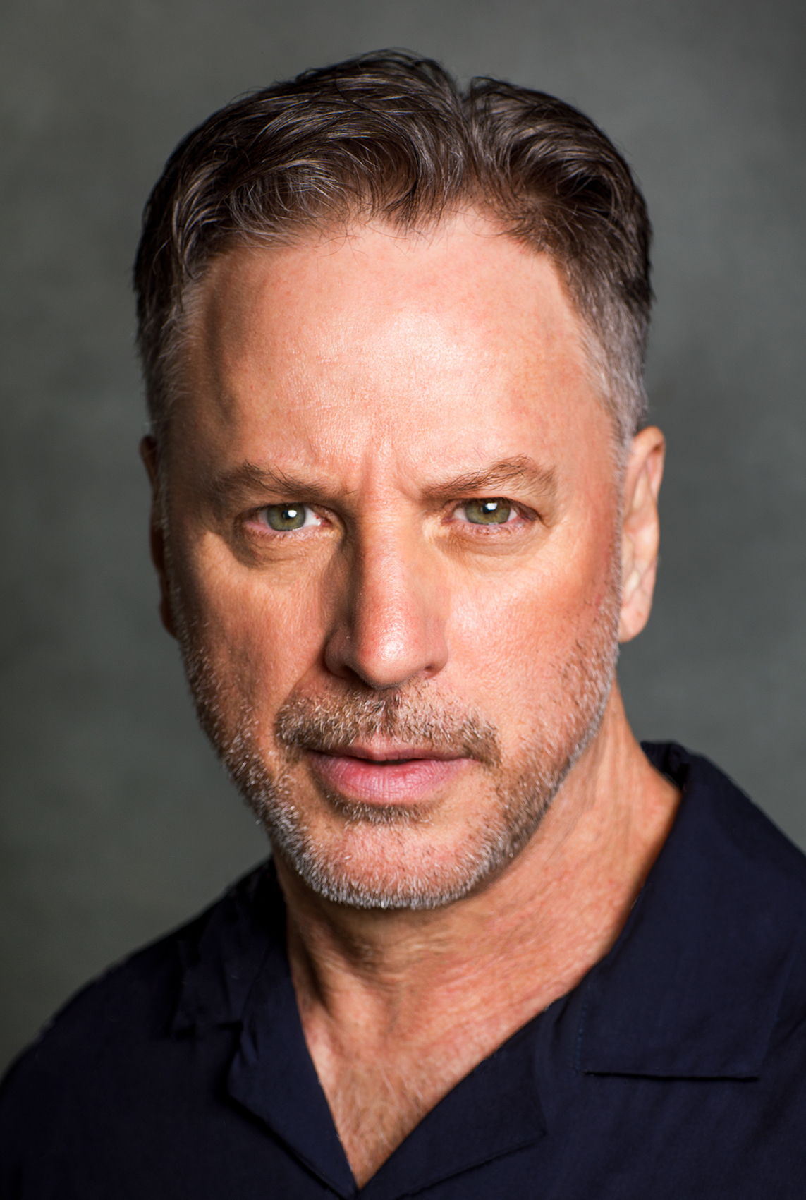 actor Michael Heymann large photo