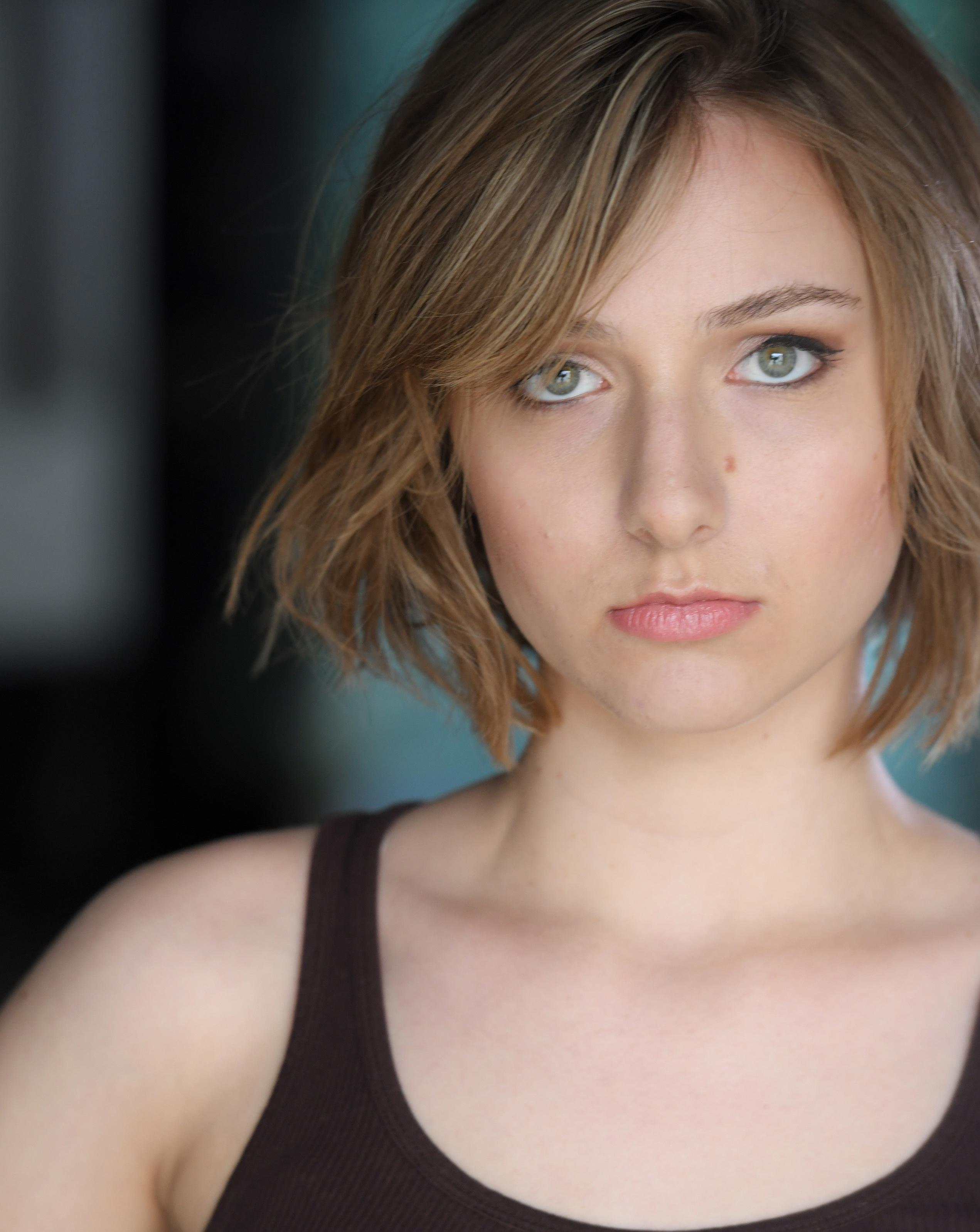 actor Riley Van Cleve large photo