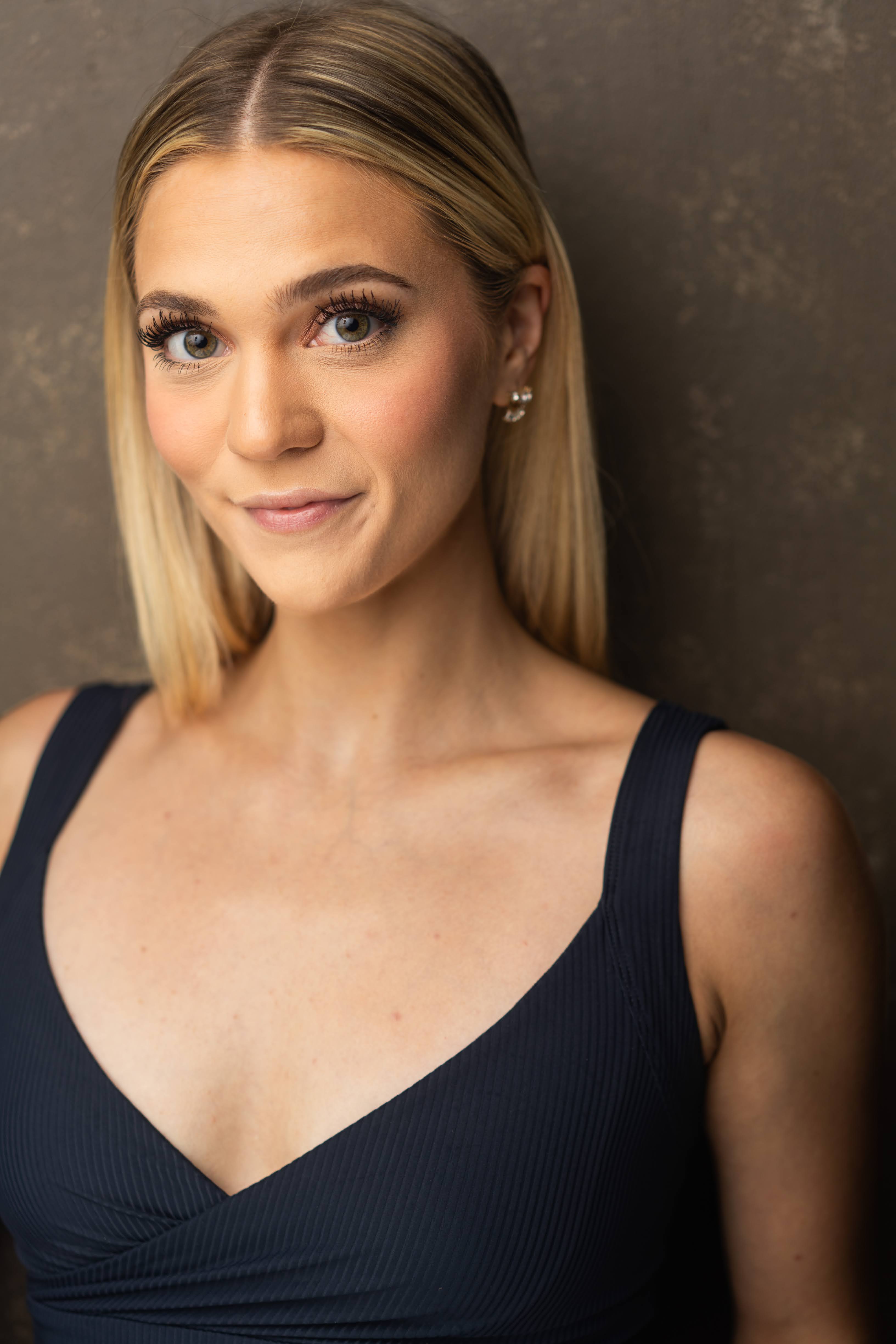 actor Andrea Adamson large photo