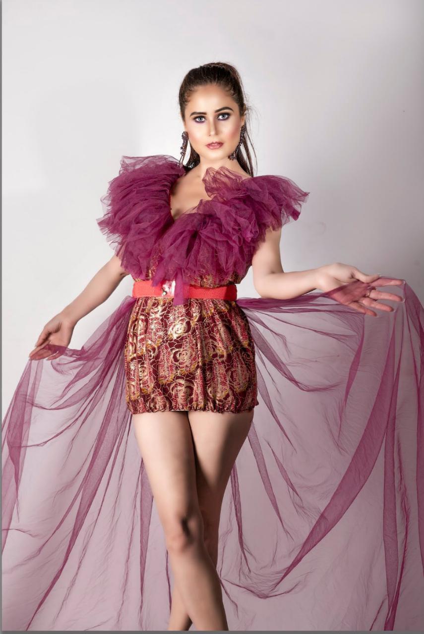 actor Danishaa Das large photo