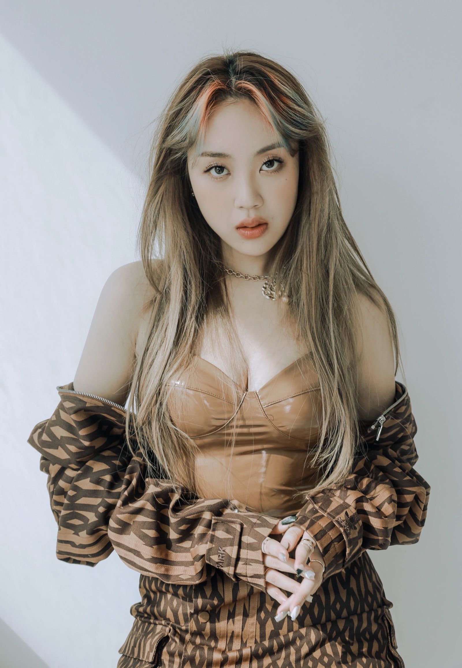 Young-ji Lee